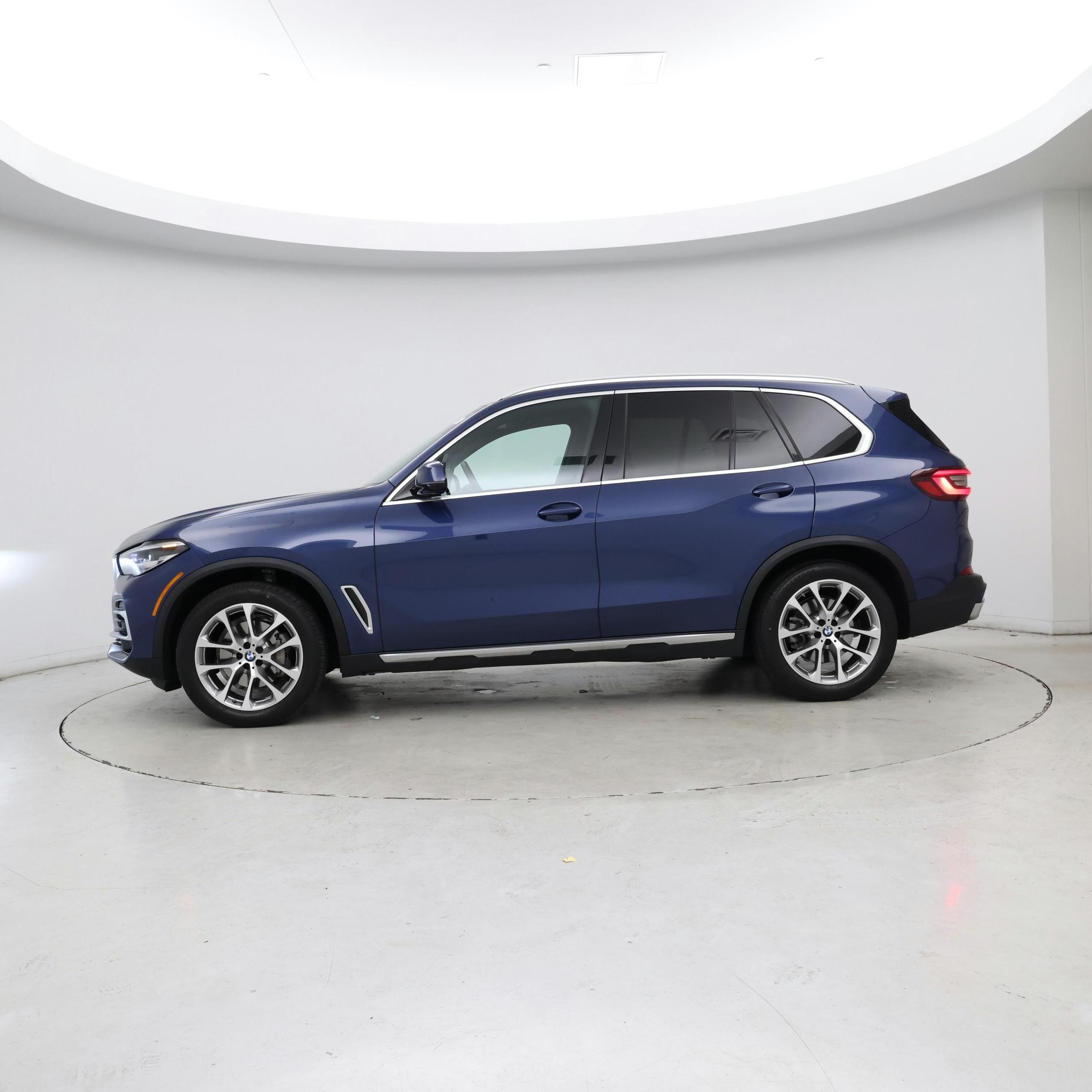 Thumbnail: 2023 BMW X5 - 3