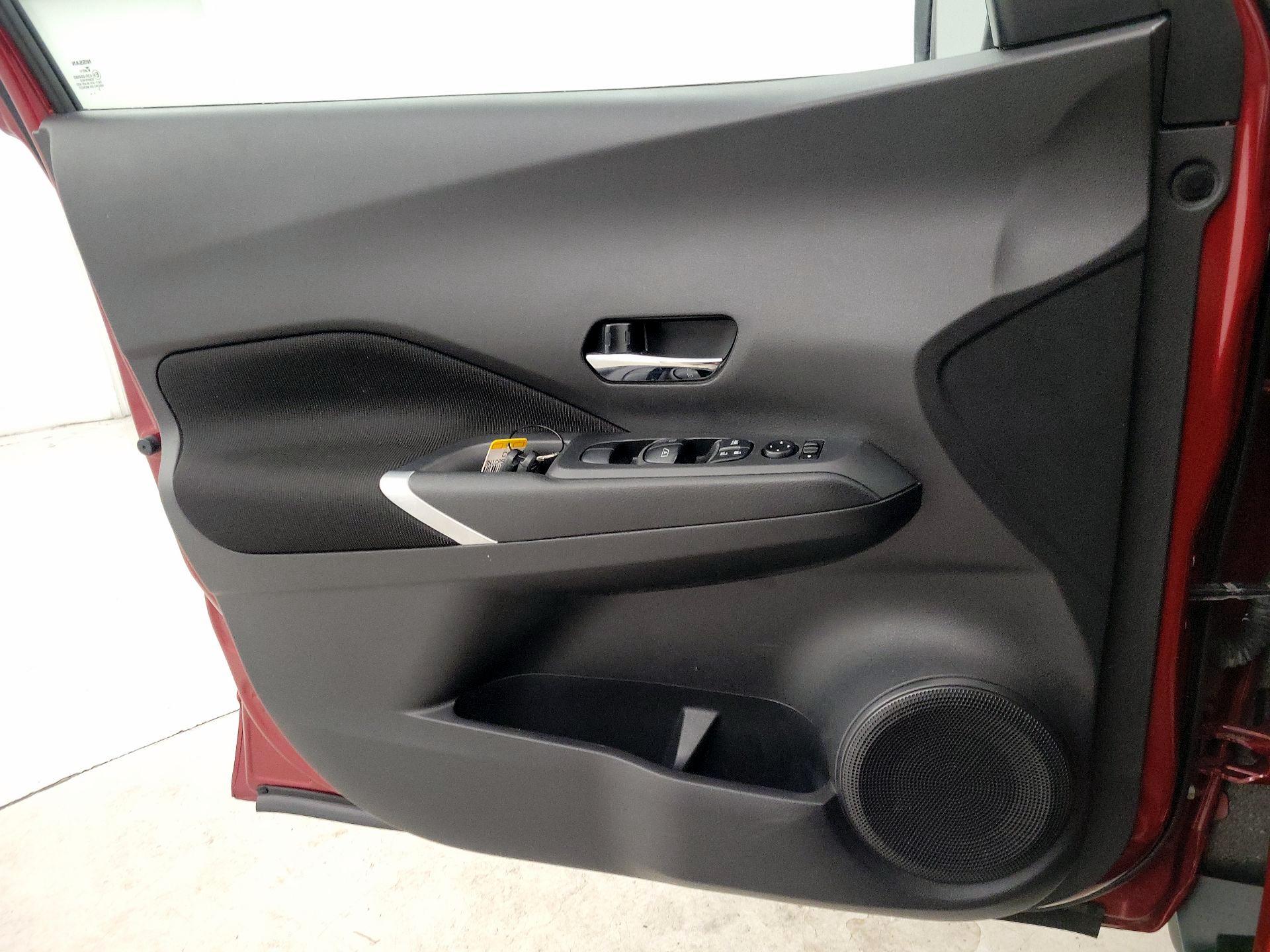 Thumbnail: 2022 Nissan Kicks - 12