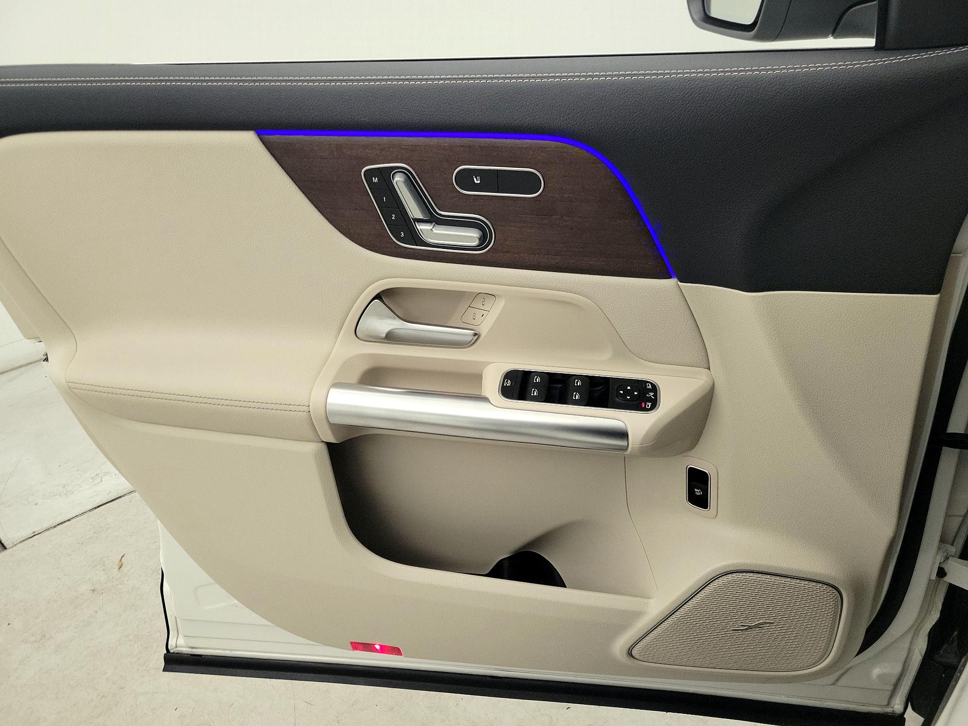 Thumbnail: 2023 Mercedes-Benz GLA - 12