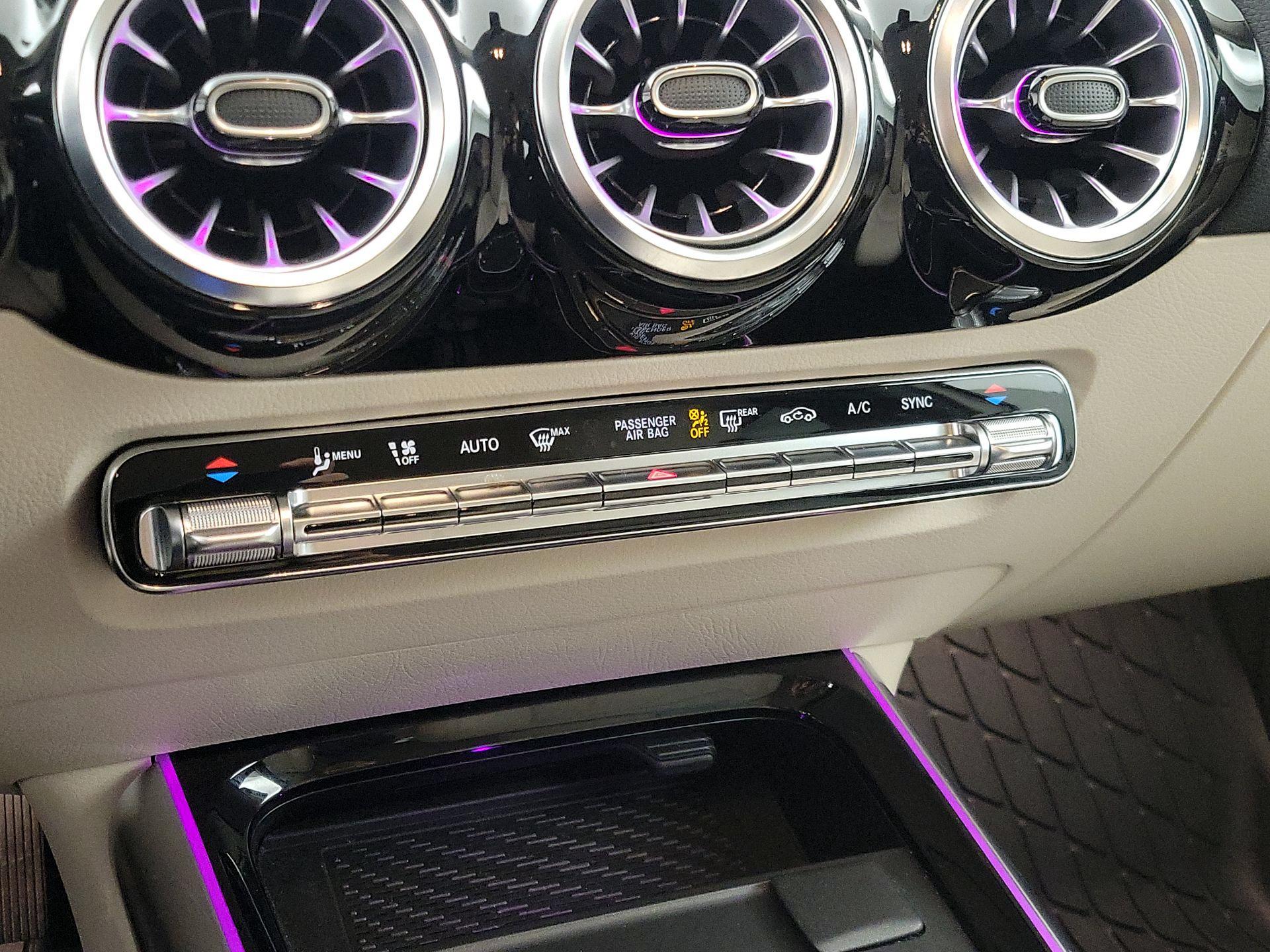 Thumbnail: 2023 Mercedes-Benz GLA - 16