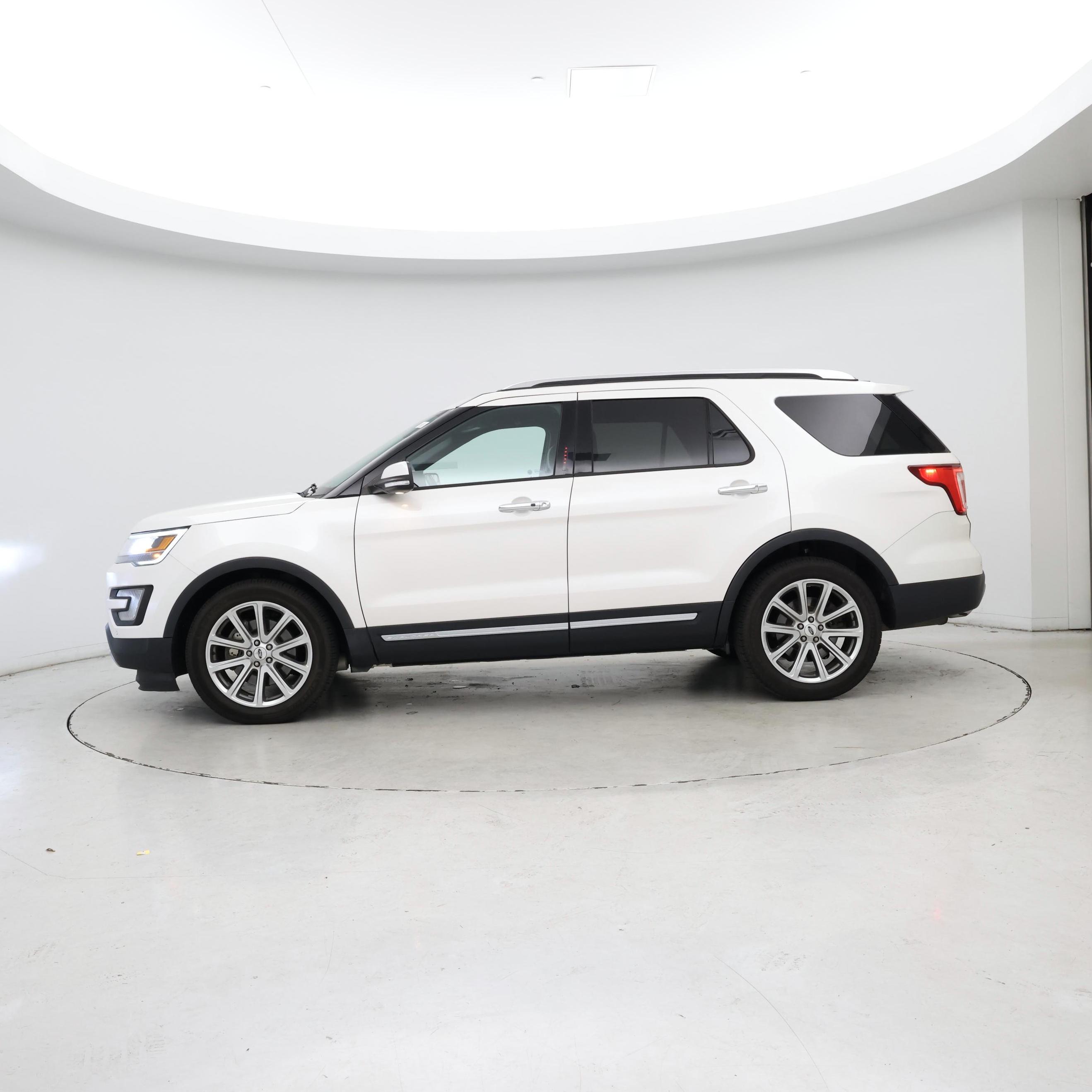 Thumbnail: 2017 Ford Explorer - 3