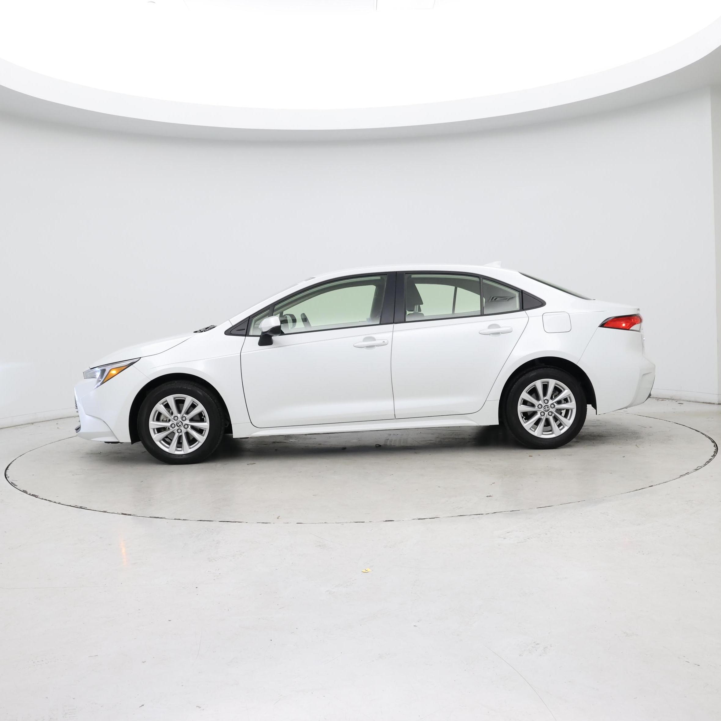 Thumbnail: 2024 Toyota Corolla - 3