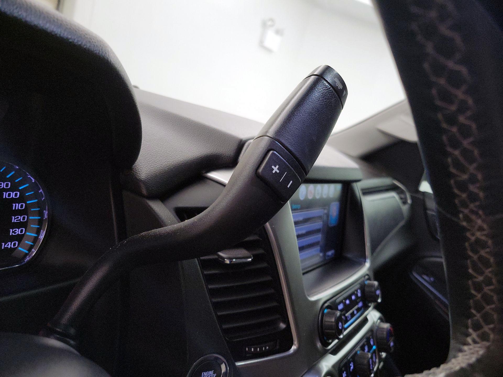 Thumbnail: 2019 Chevrolet Tahoe - 17