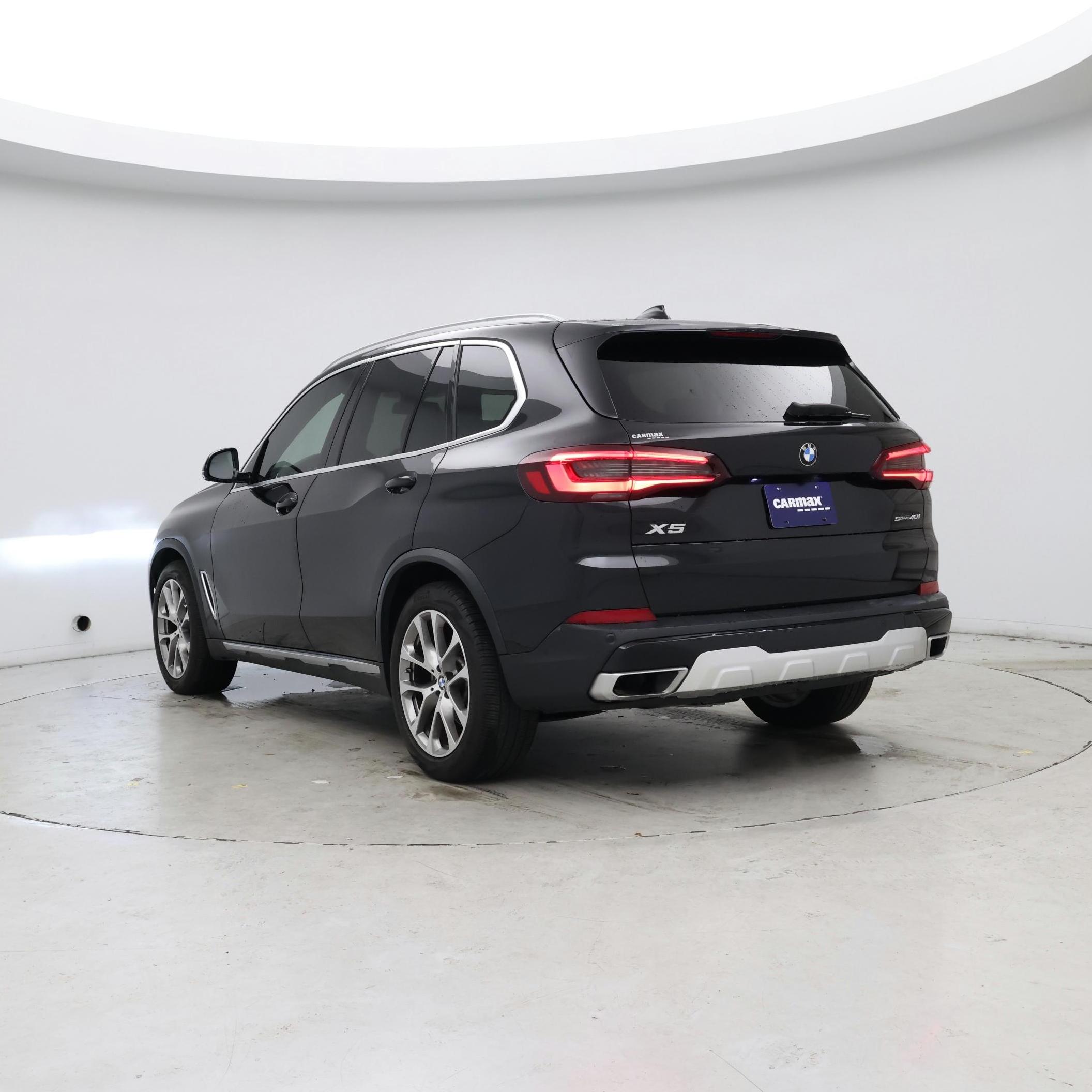 Thumbnail: 2021 BMW X5 - 2