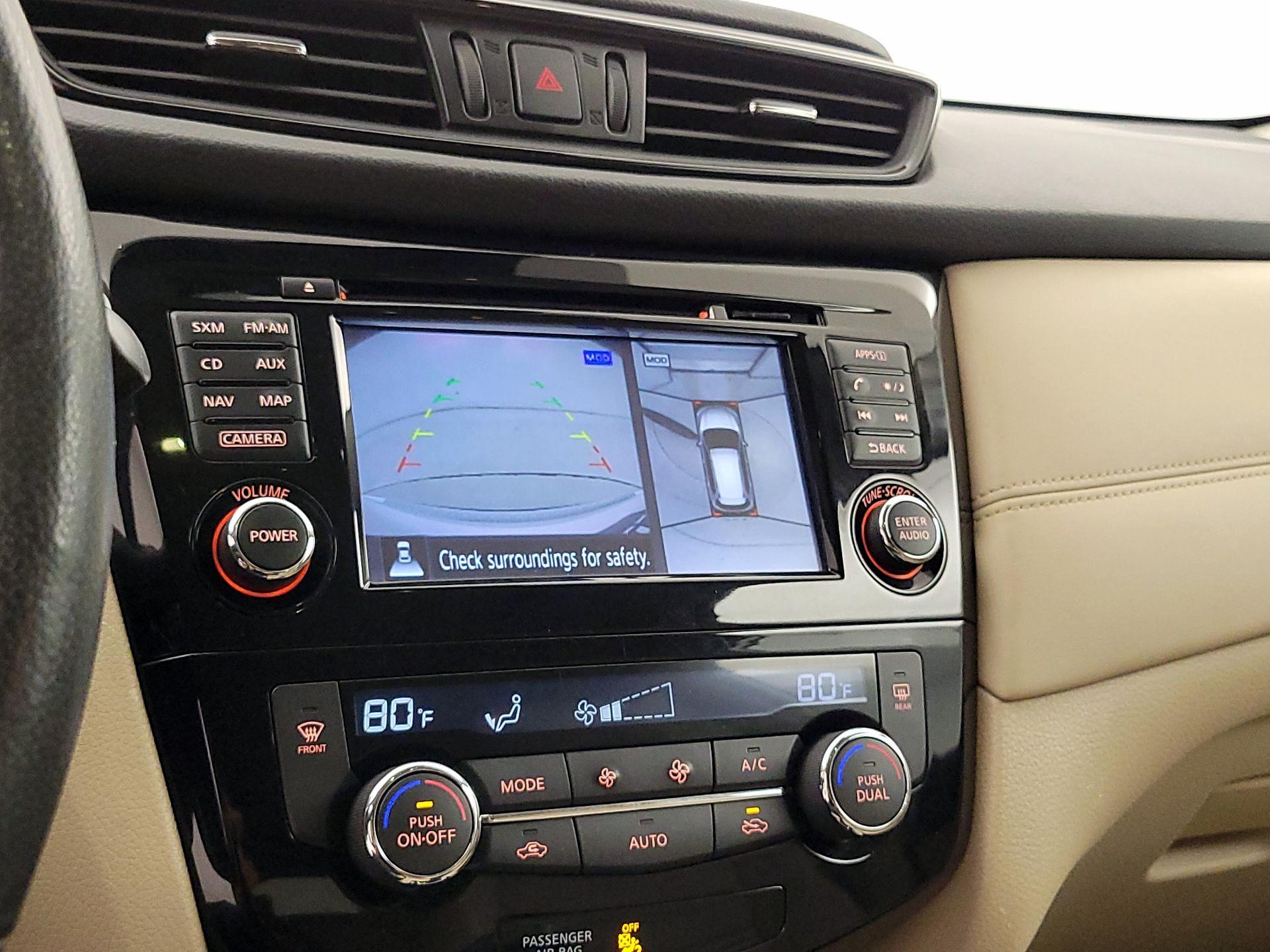 Thumbnail: 2017 Nissan Rogue - 14