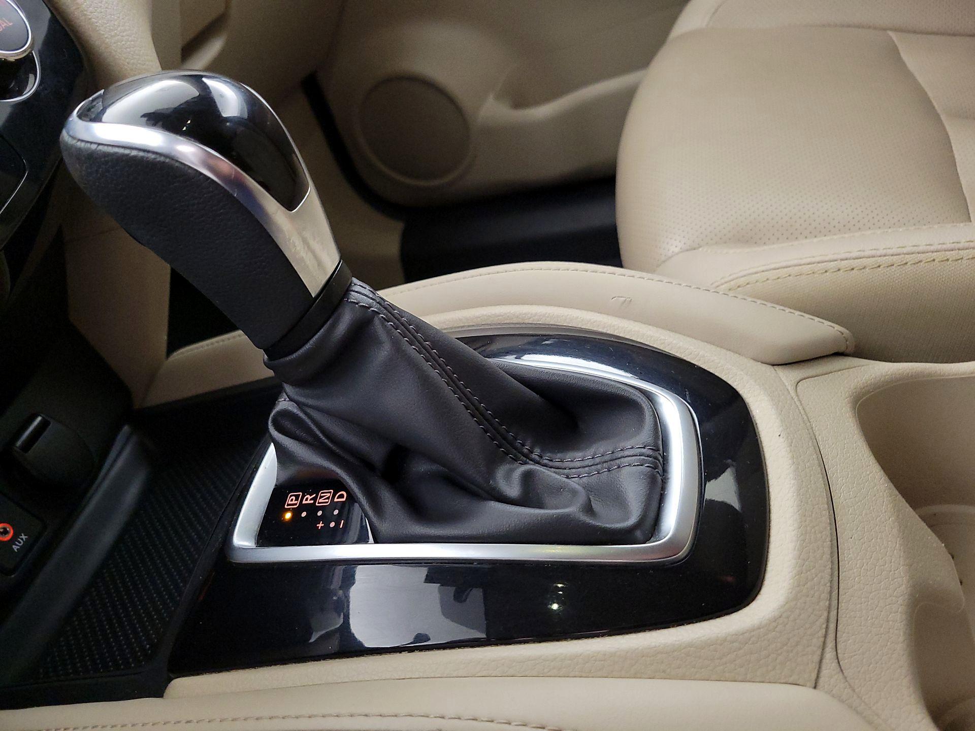 Thumbnail: 2017 Nissan Rogue - 17