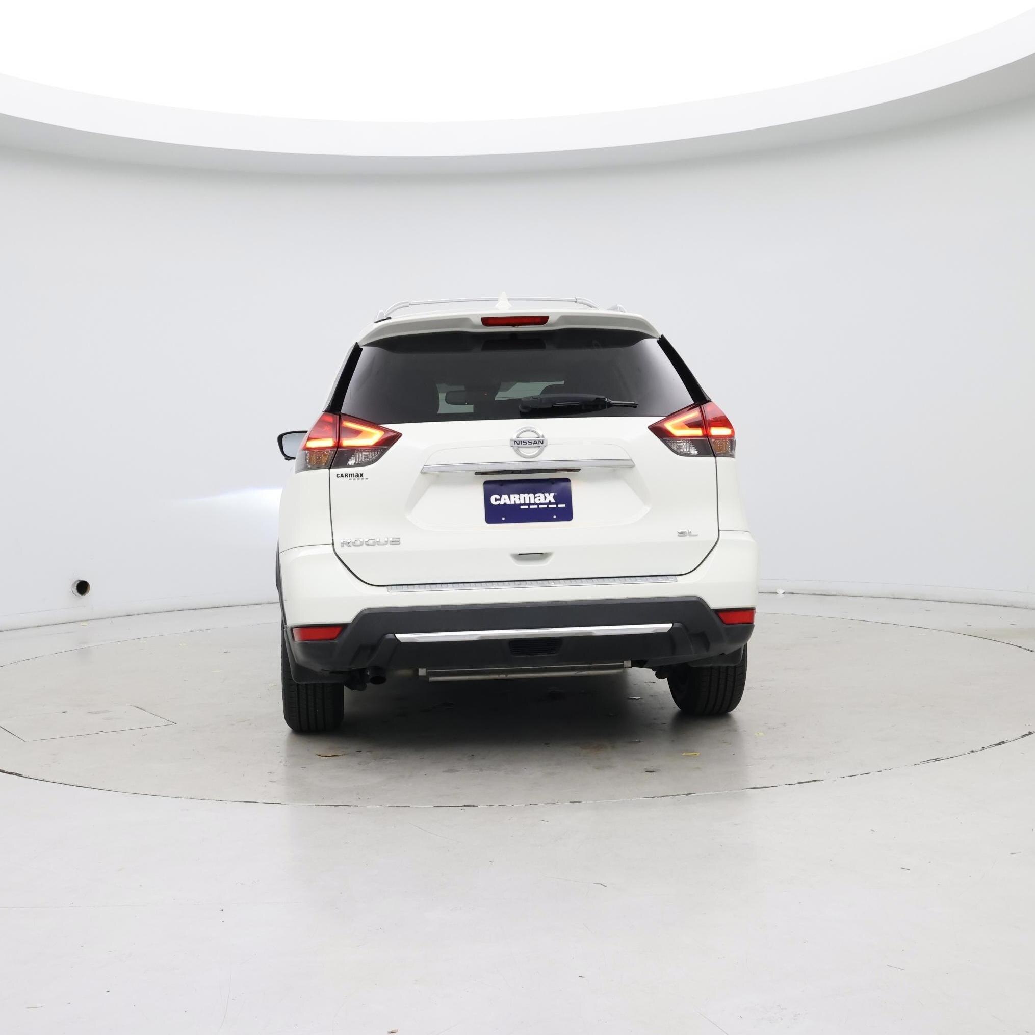 Thumbnail: 2017 Nissan Rogue - 6