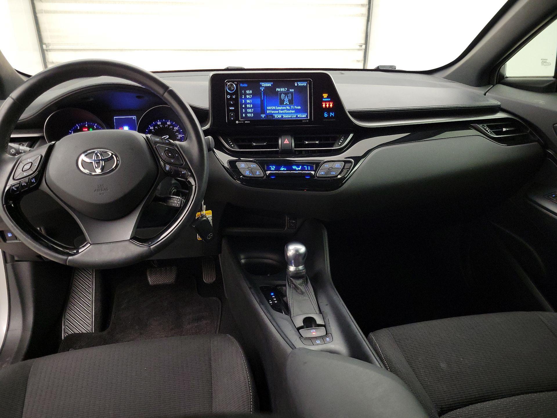 Thumbnail: 2018 Toyota C-HR - 9