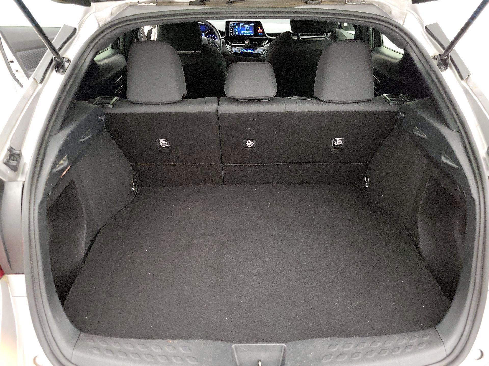 Thumbnail: 2018 Toyota C-HR - 20