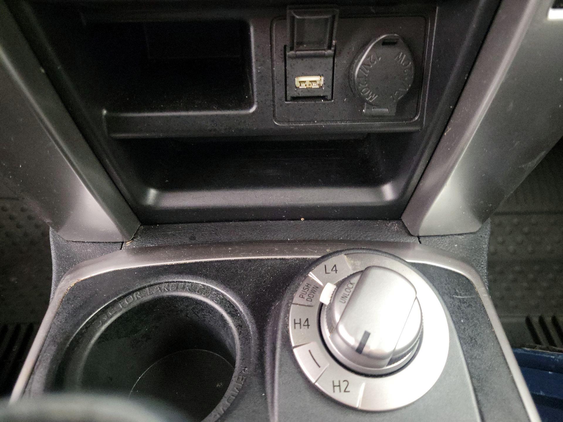 Thumbnail: 2020 Toyota 4Runner - 18