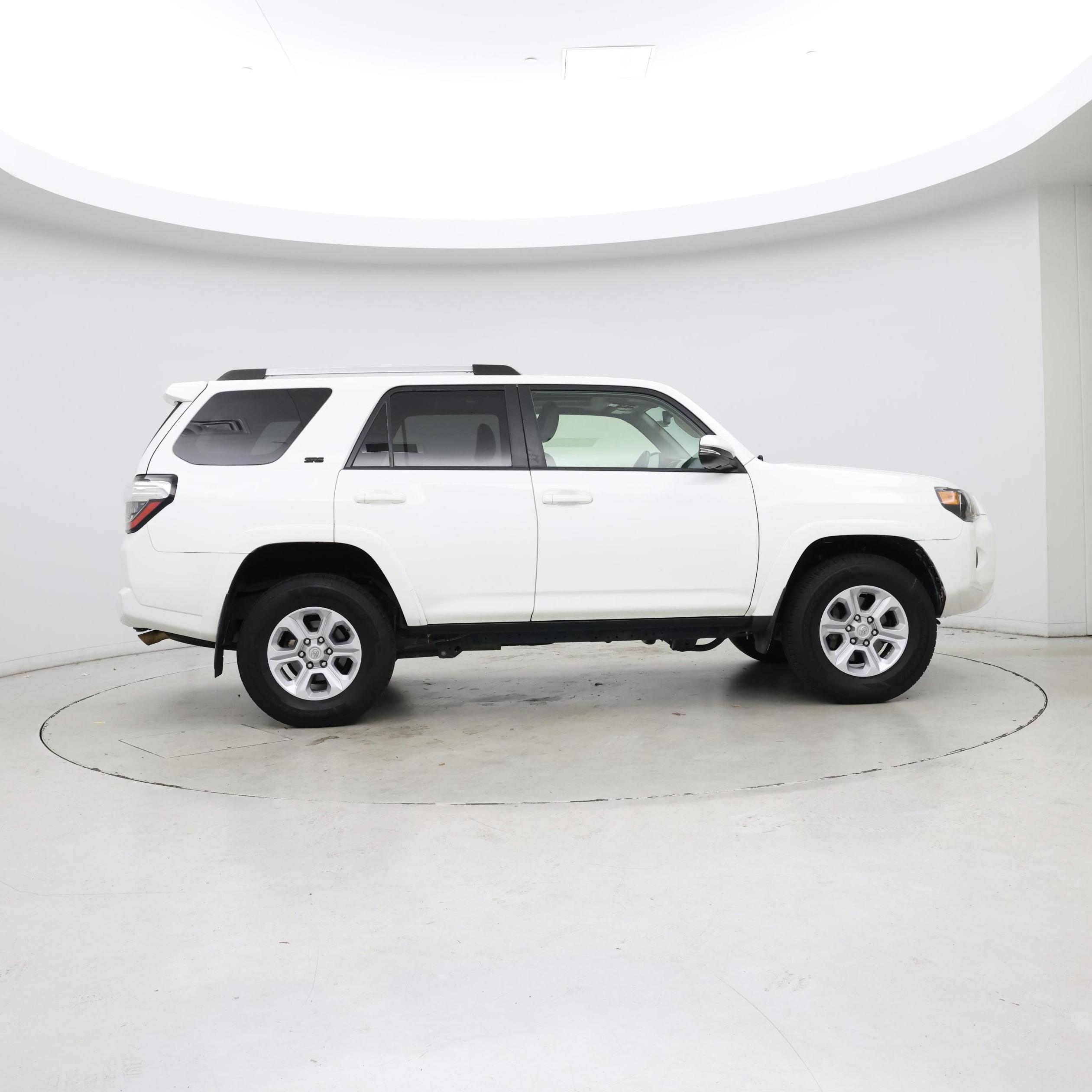 Thumbnail: 2020 Toyota 4Runner - 7