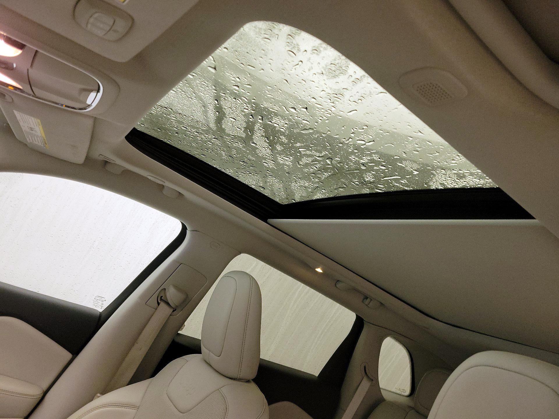 Thumbnail: 2019 Jeep Cherokee - 19