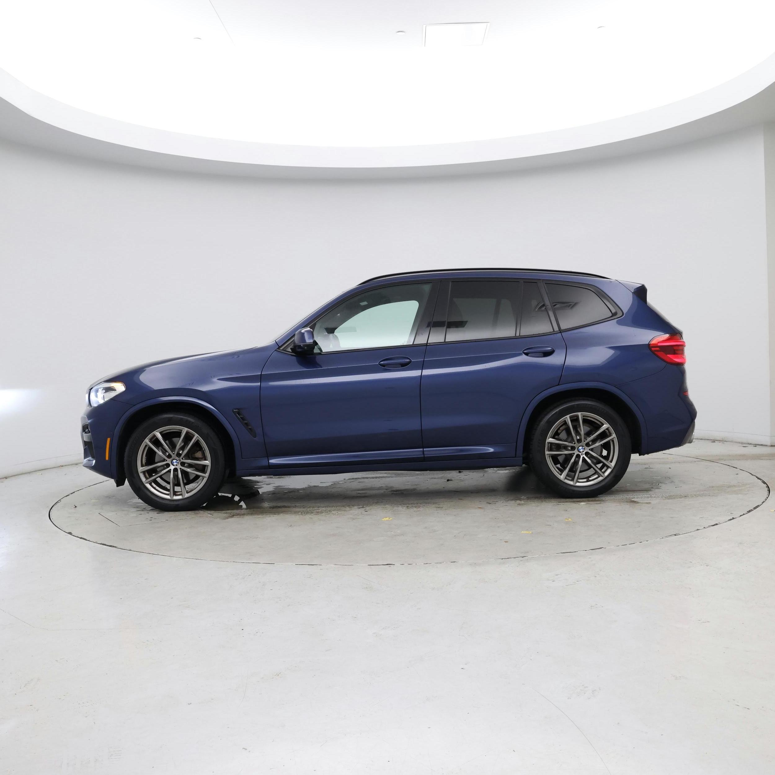 Thumbnail: 2021 BMW X3 - 3