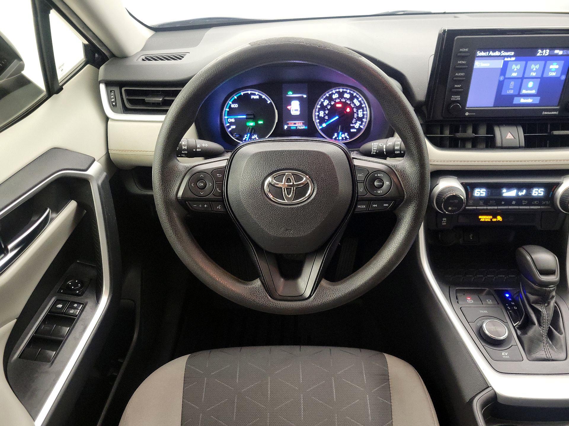 Thumbnail: 2021 Toyota RAV4 - 10