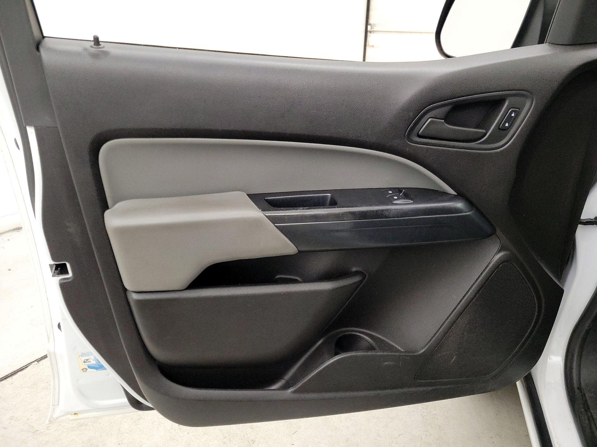 Thumbnail: 2016 Chevrolet Colorado - 12