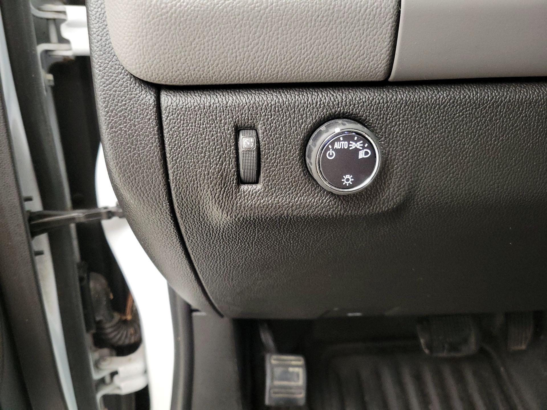 Thumbnail: 2016 Chevrolet Colorado - 13