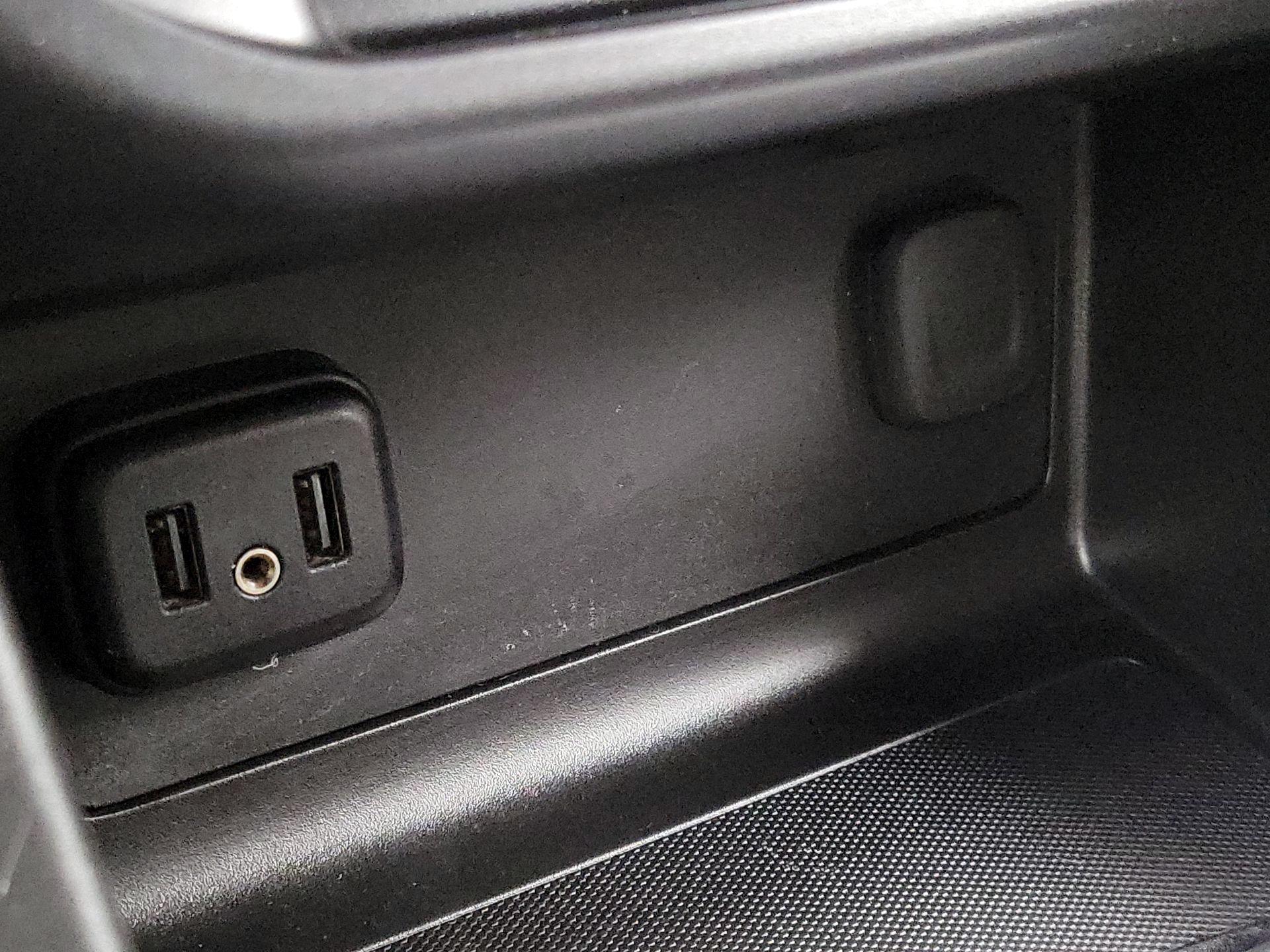 Thumbnail: 2022 Chevrolet Colorado - 18