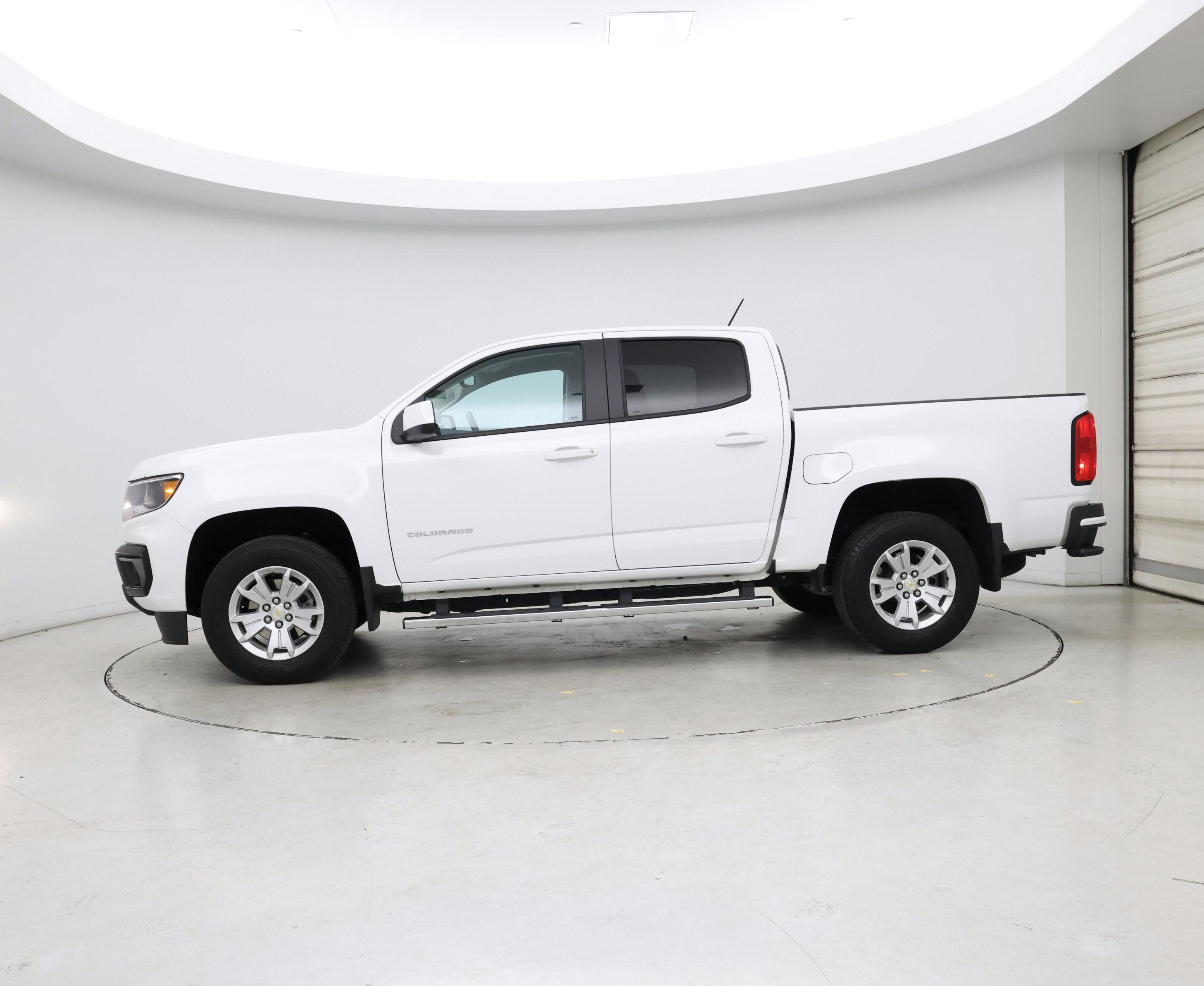 Thumbnail: 2022 Chevrolet Colorado - 3