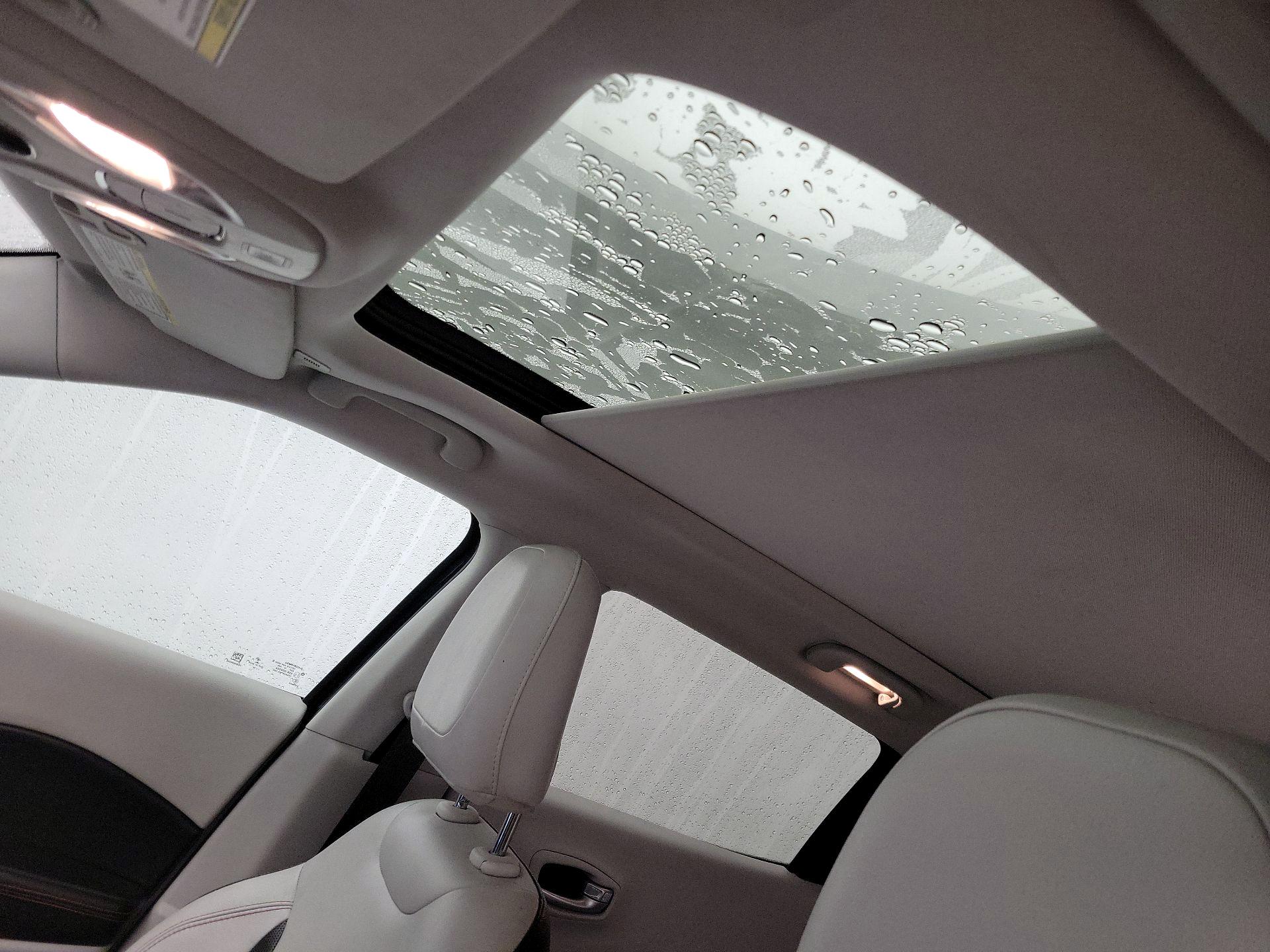 Thumbnail: 2018 Jeep Compass - 19