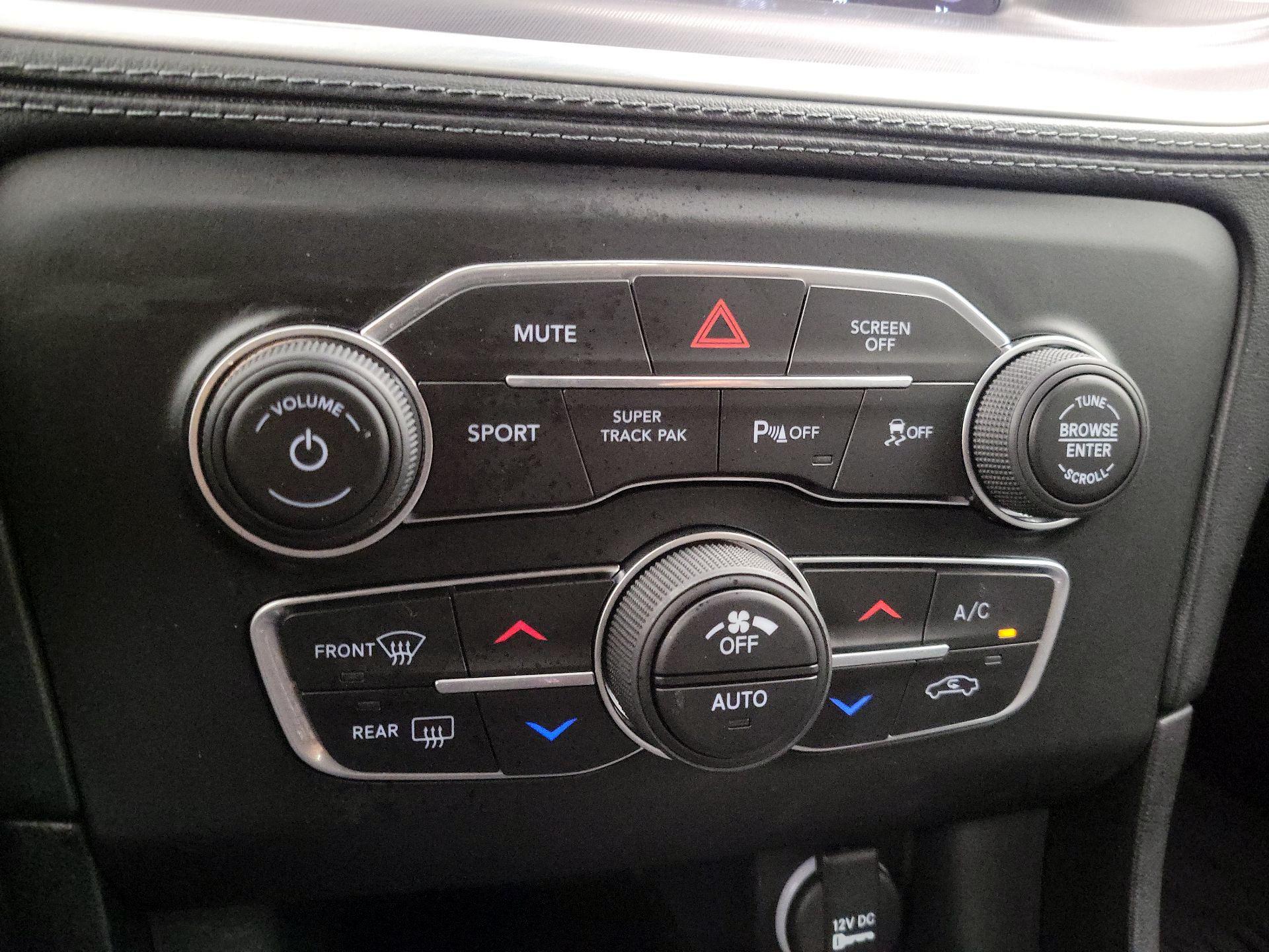 Thumbnail: 2022 Dodge Charger - 17