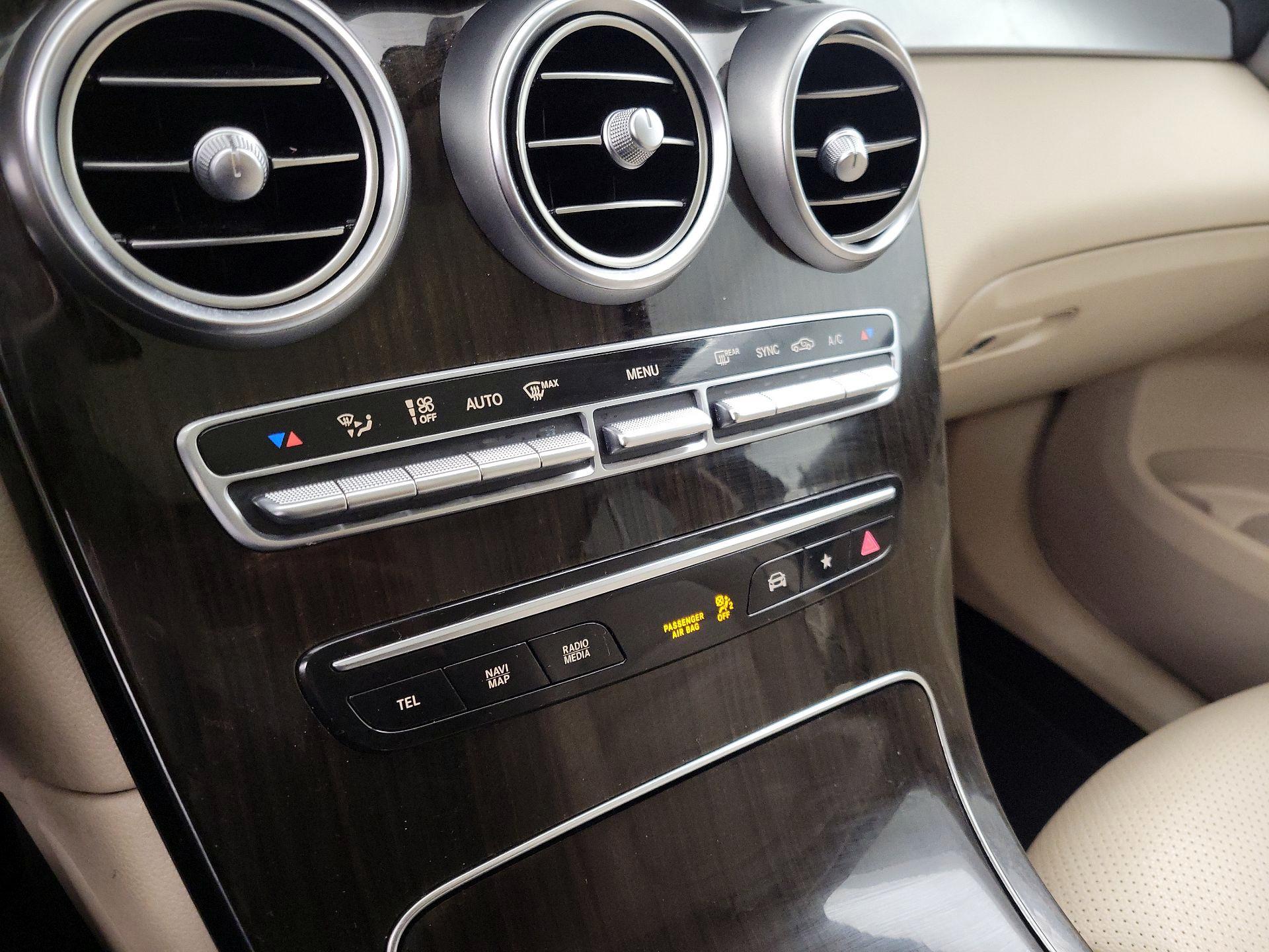 Thumbnail: 2021 Mercedes-Benz GLC - 16