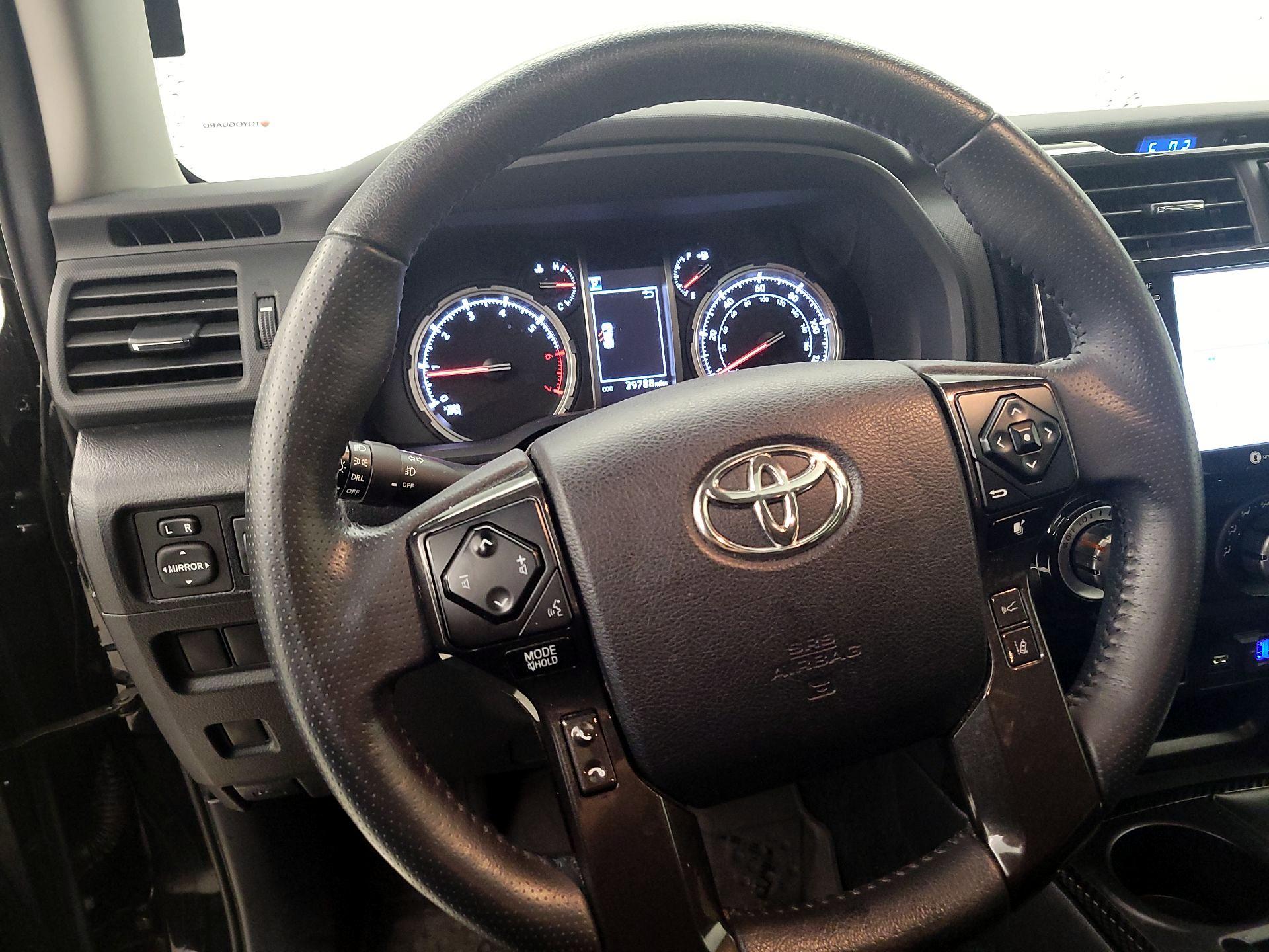 Thumbnail: 2022 Toyota 4Runner - 10