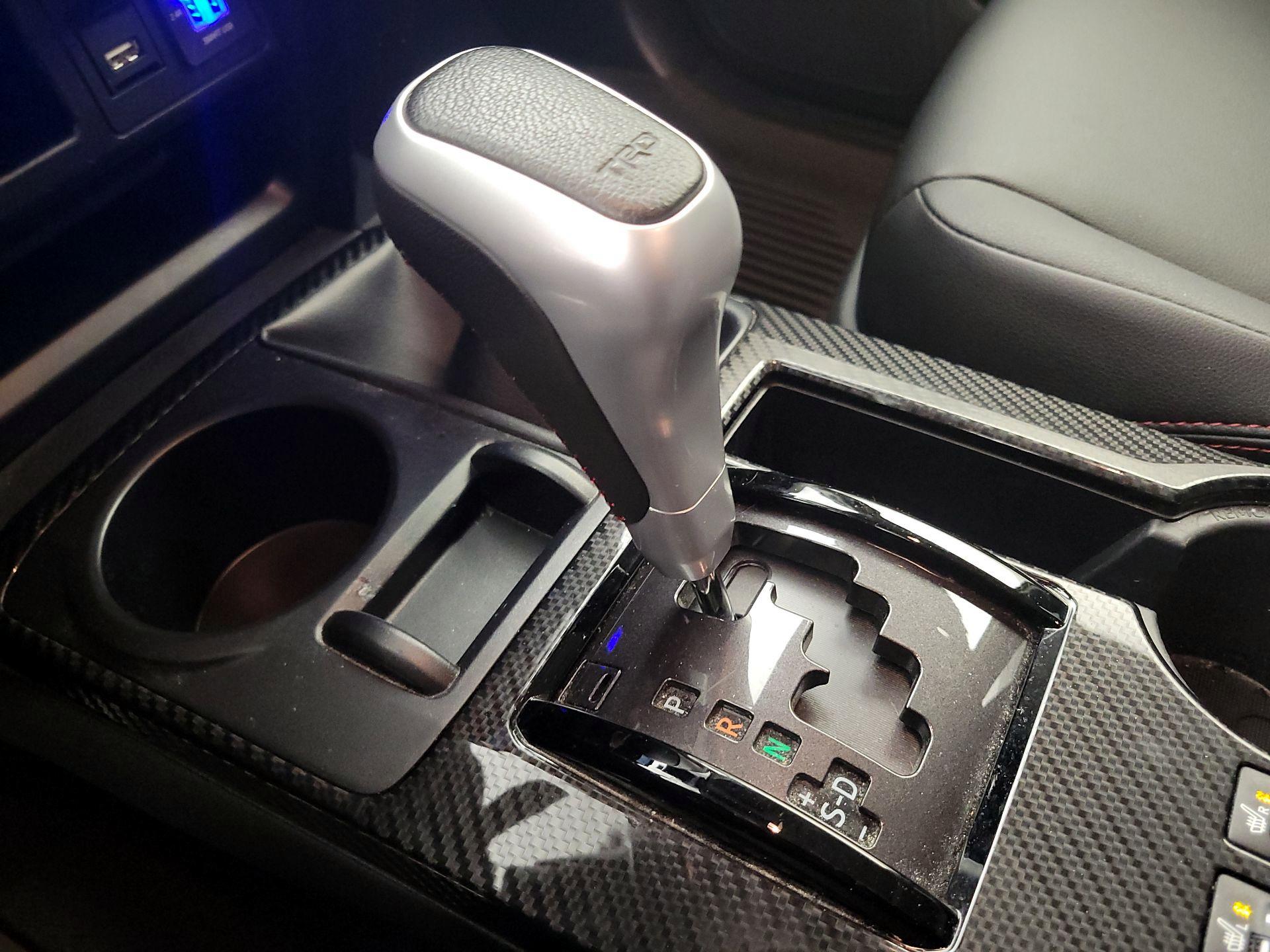 Thumbnail: 2022 Toyota 4Runner - 17