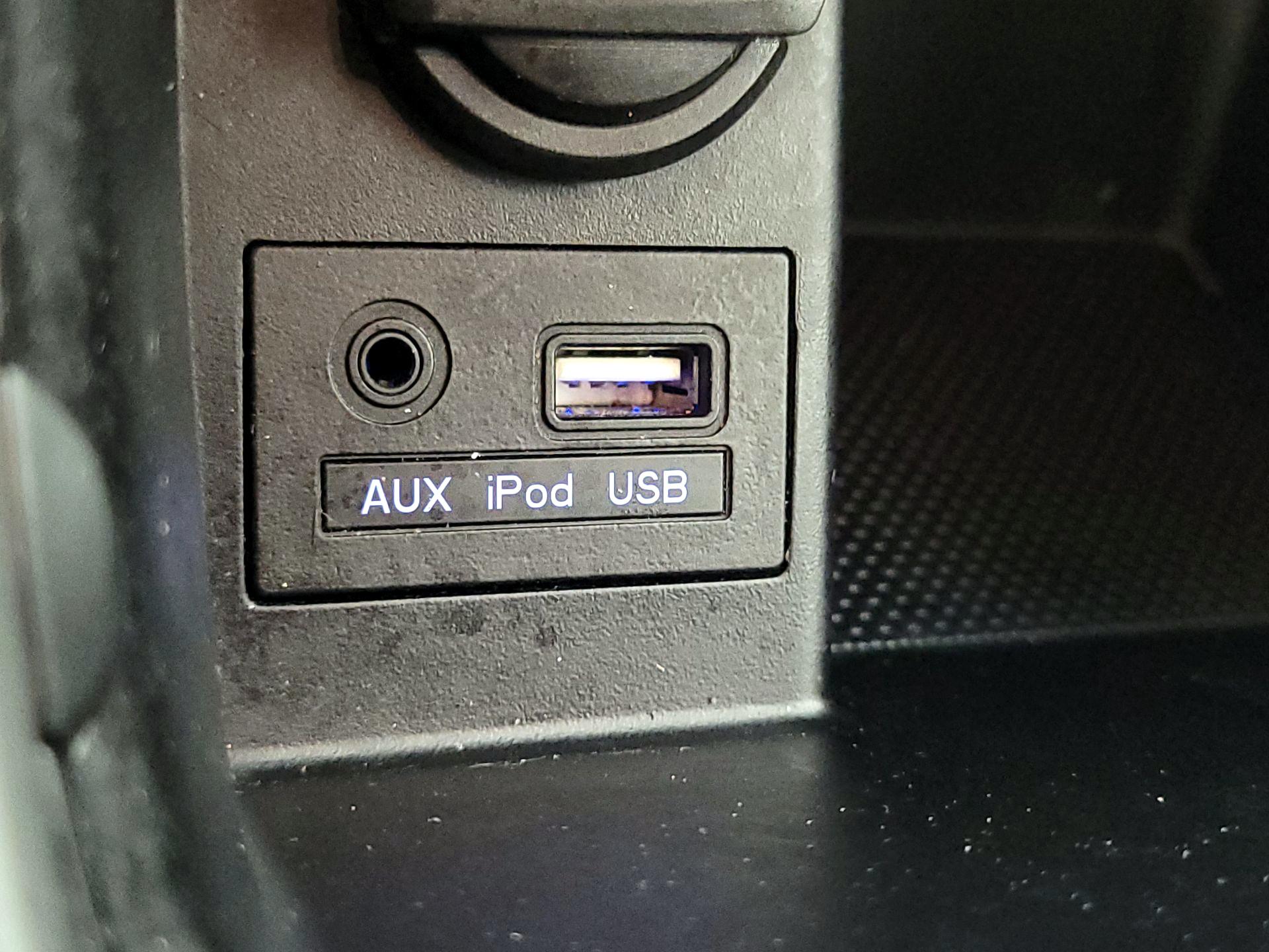 Thumbnail: 2016 Hyundai Elantra - 17