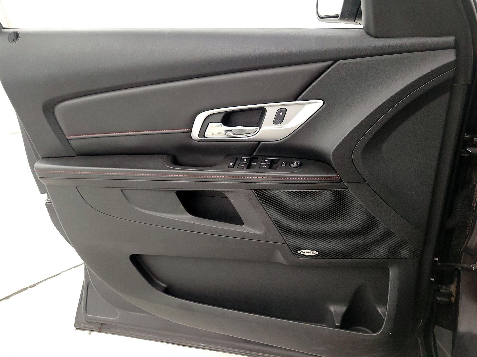 Thumbnail: 2015 GMC Terrain - 12