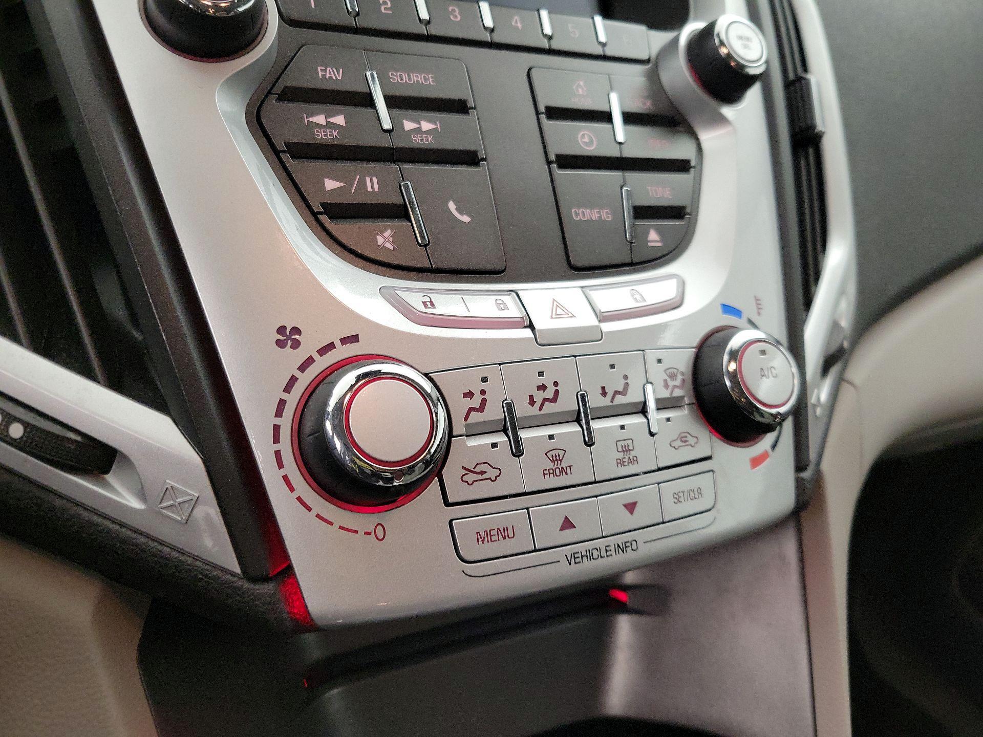 Thumbnail: 2015 GMC Terrain - 16