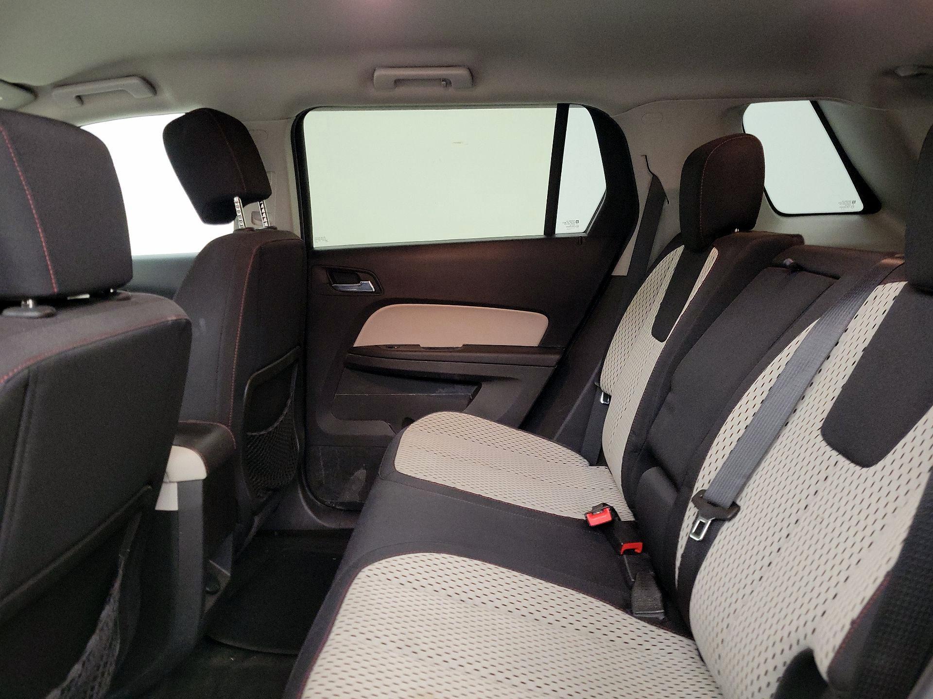 Thumbnail: 2015 GMC Terrain - 19