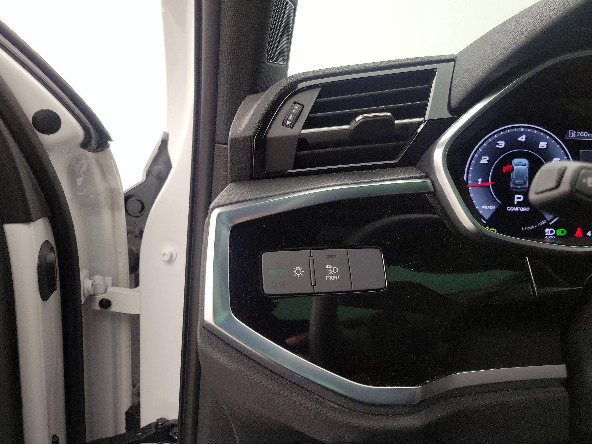 Thumbnail: 2024 Audi Q3 - 13