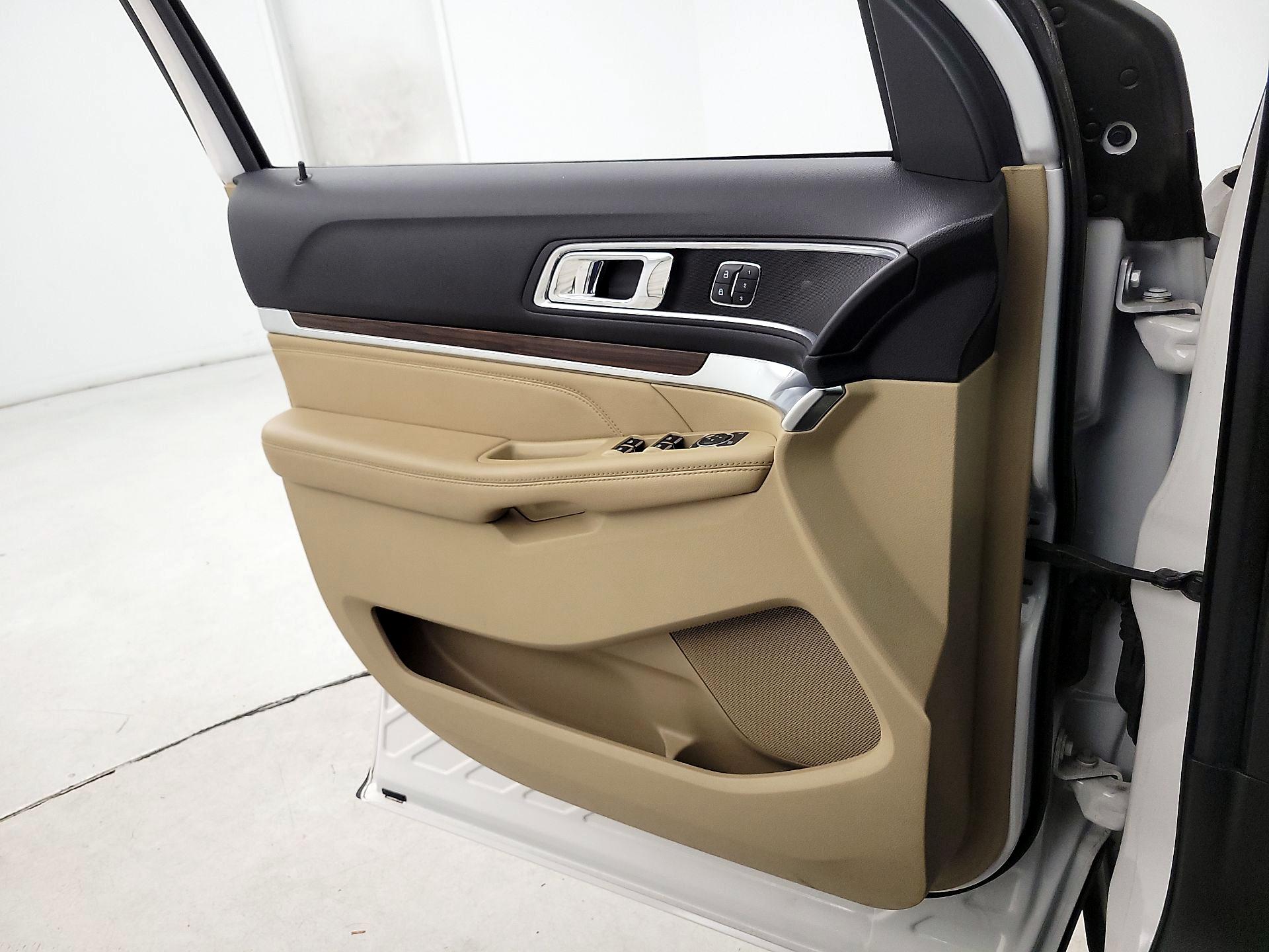 Thumbnail: 2017 Ford Explorer - 12