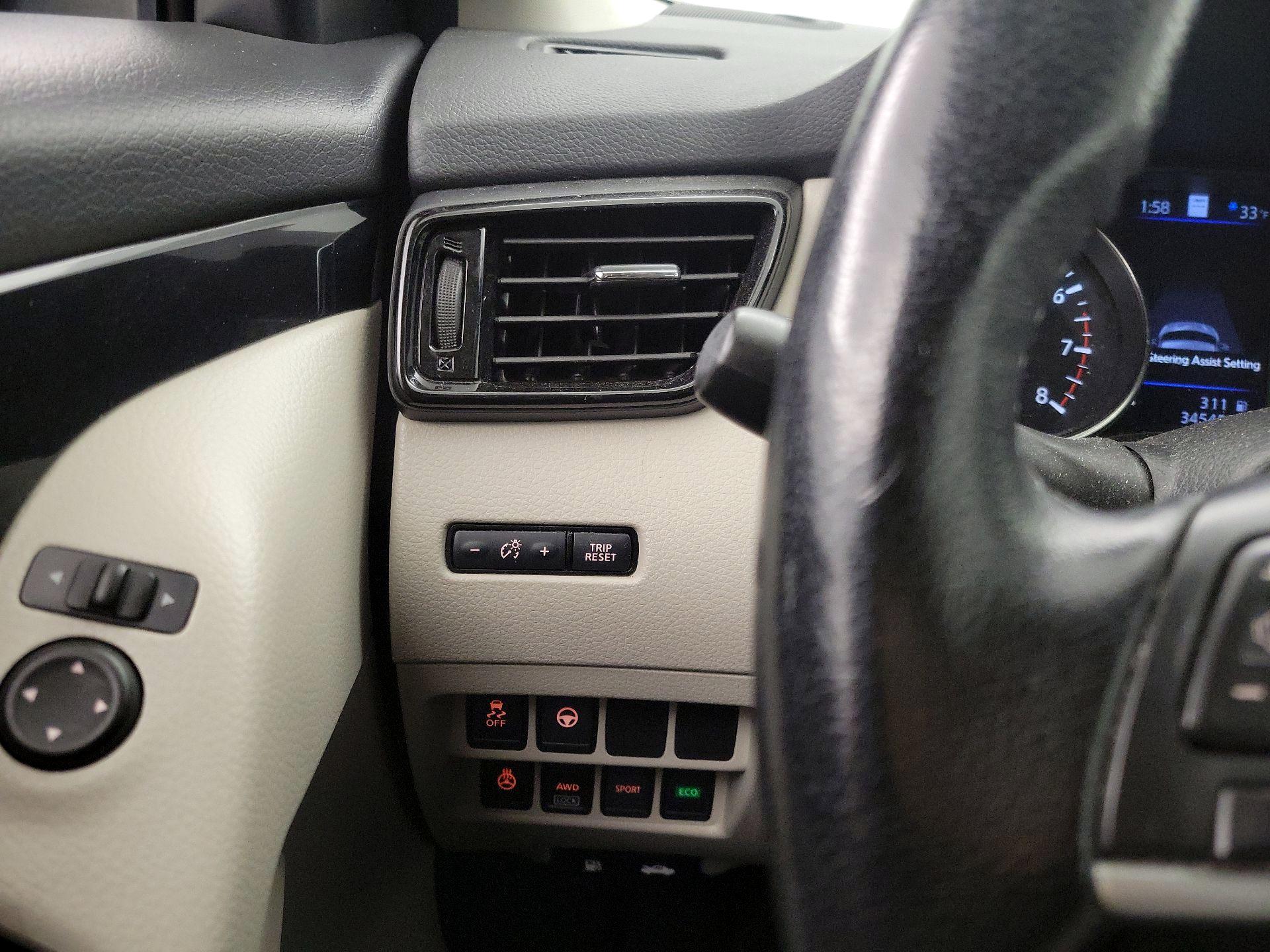 Thumbnail: 2022 Nissan Rogue Sport - 13