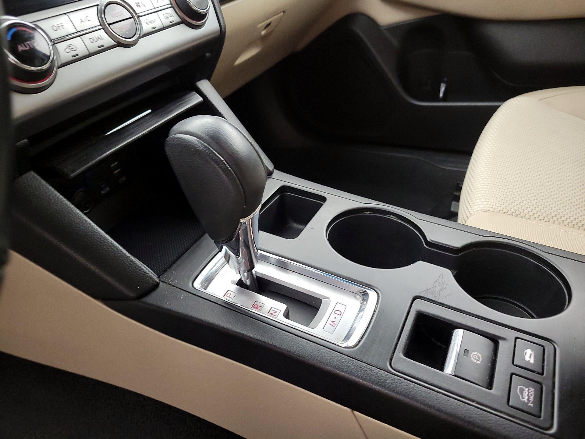 Thumbnail: 2015 Subaru Outback - 17