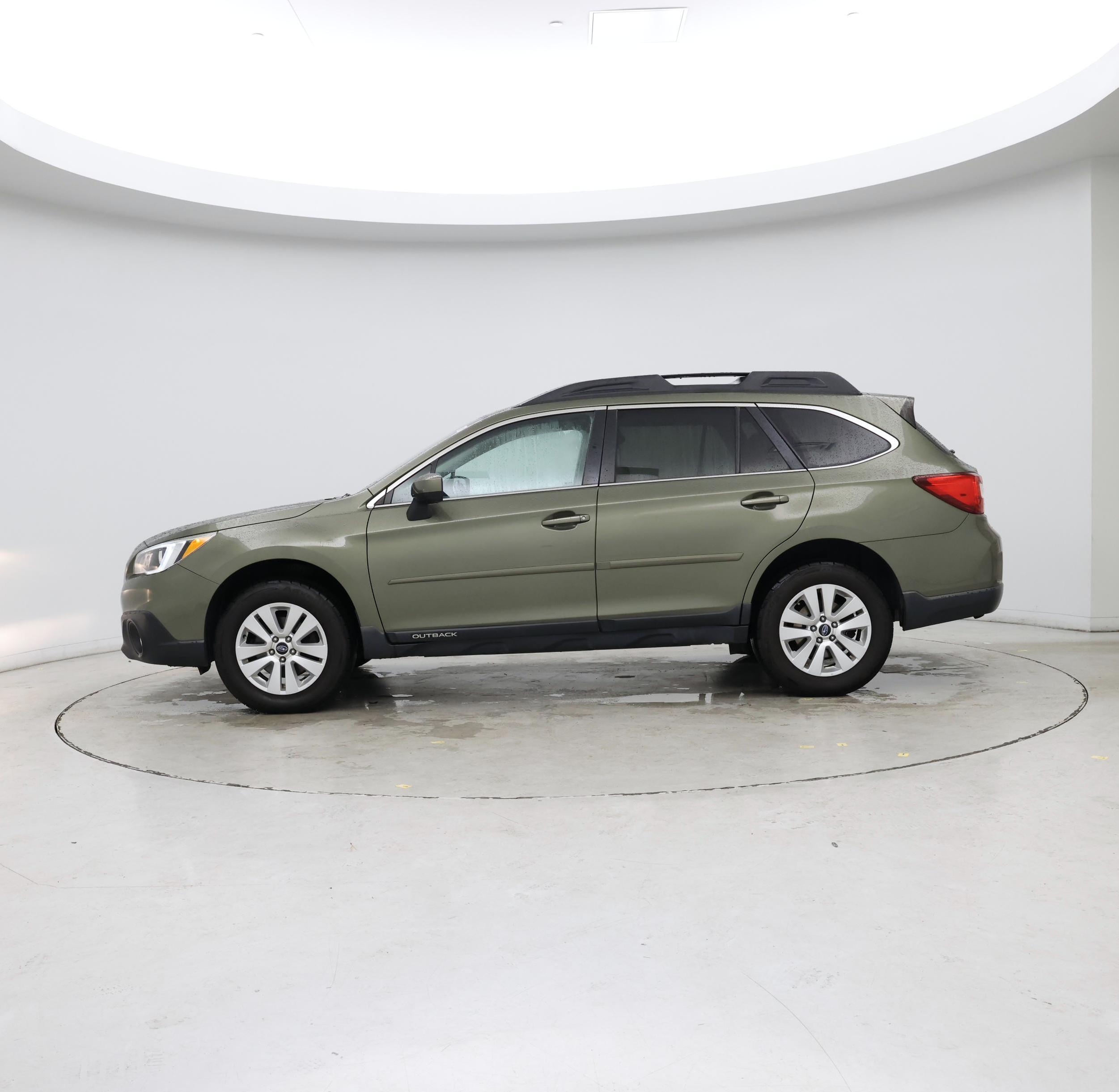 Thumbnail: 2015 Subaru Outback - 3