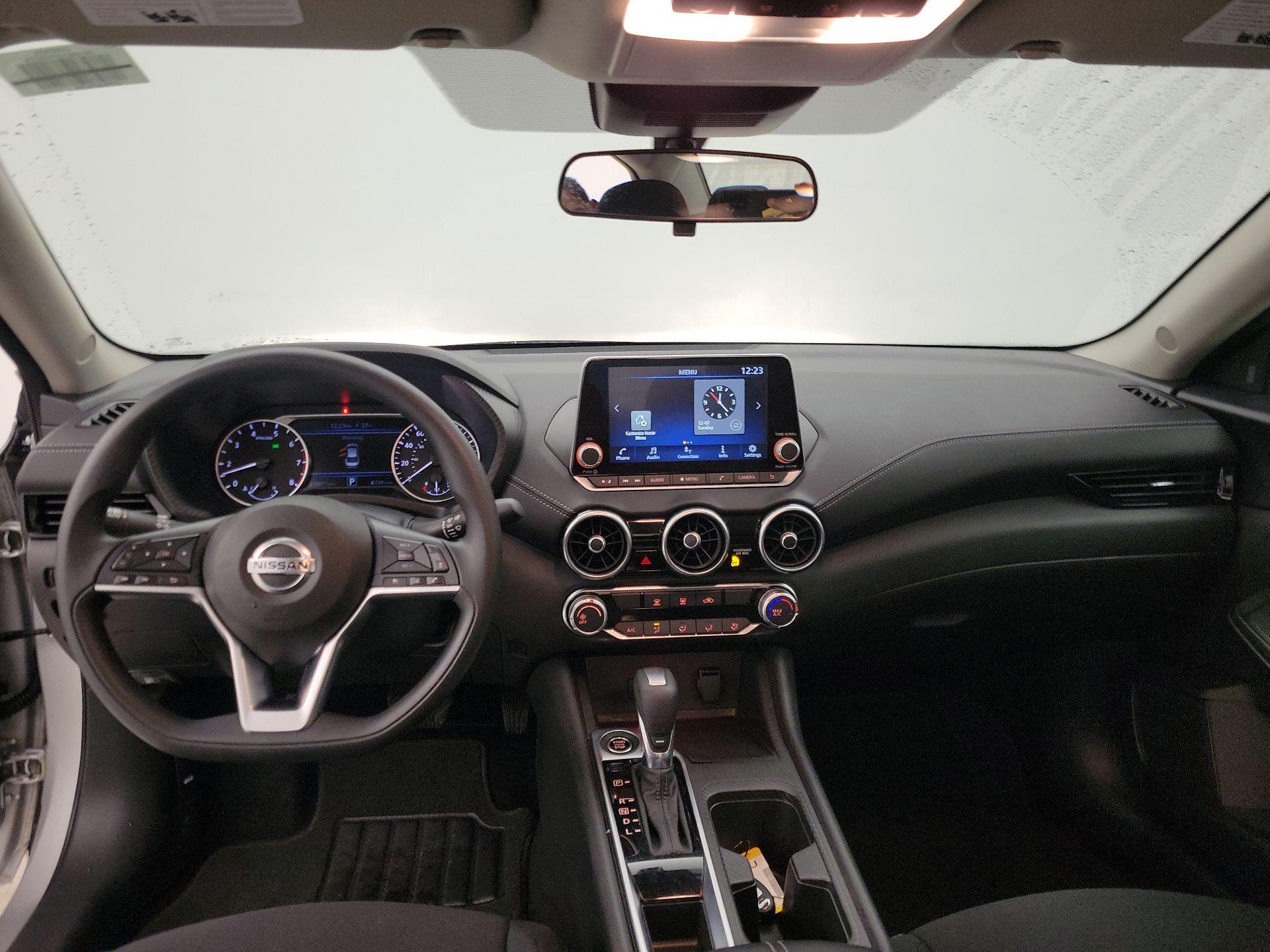 Thumbnail: 2023 Nissan Sentra - 9