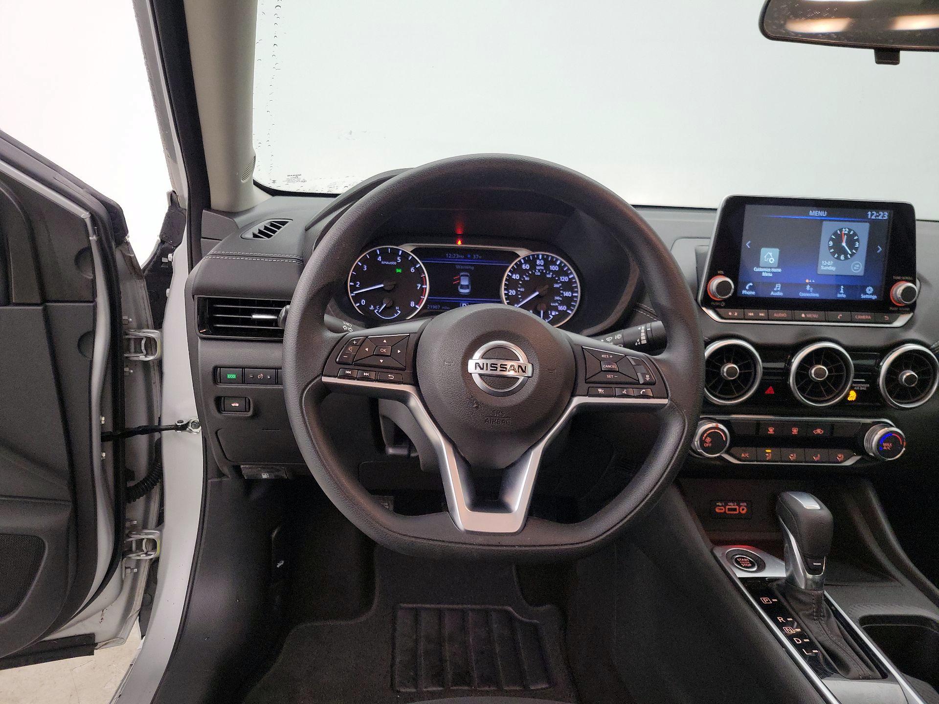 Thumbnail: 2023 Nissan Sentra - 10