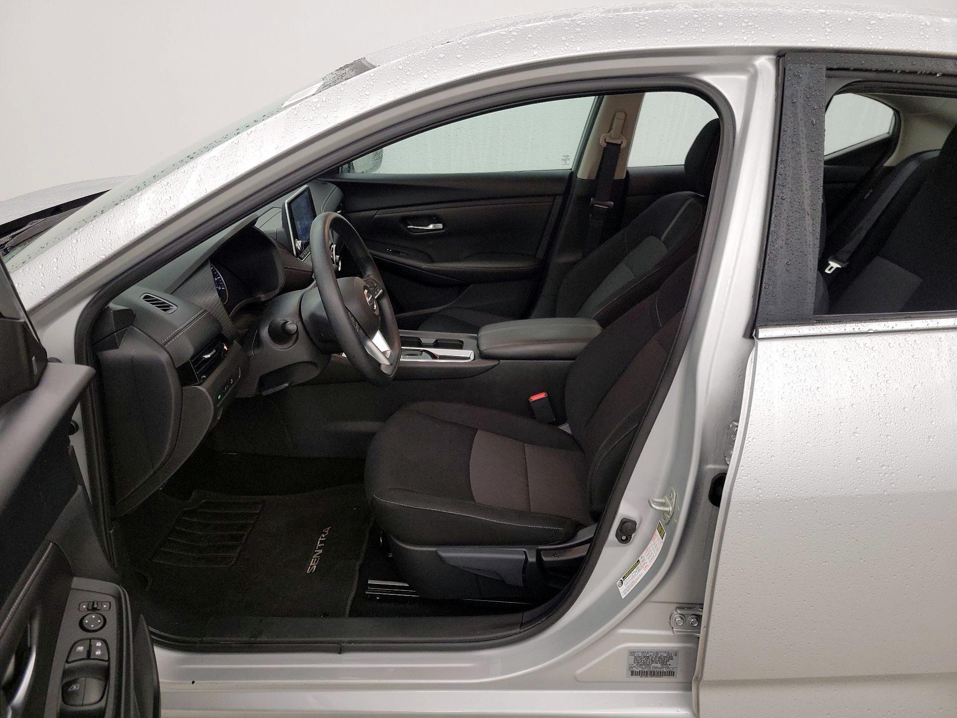 Thumbnail: 2023 Nissan Sentra - 11