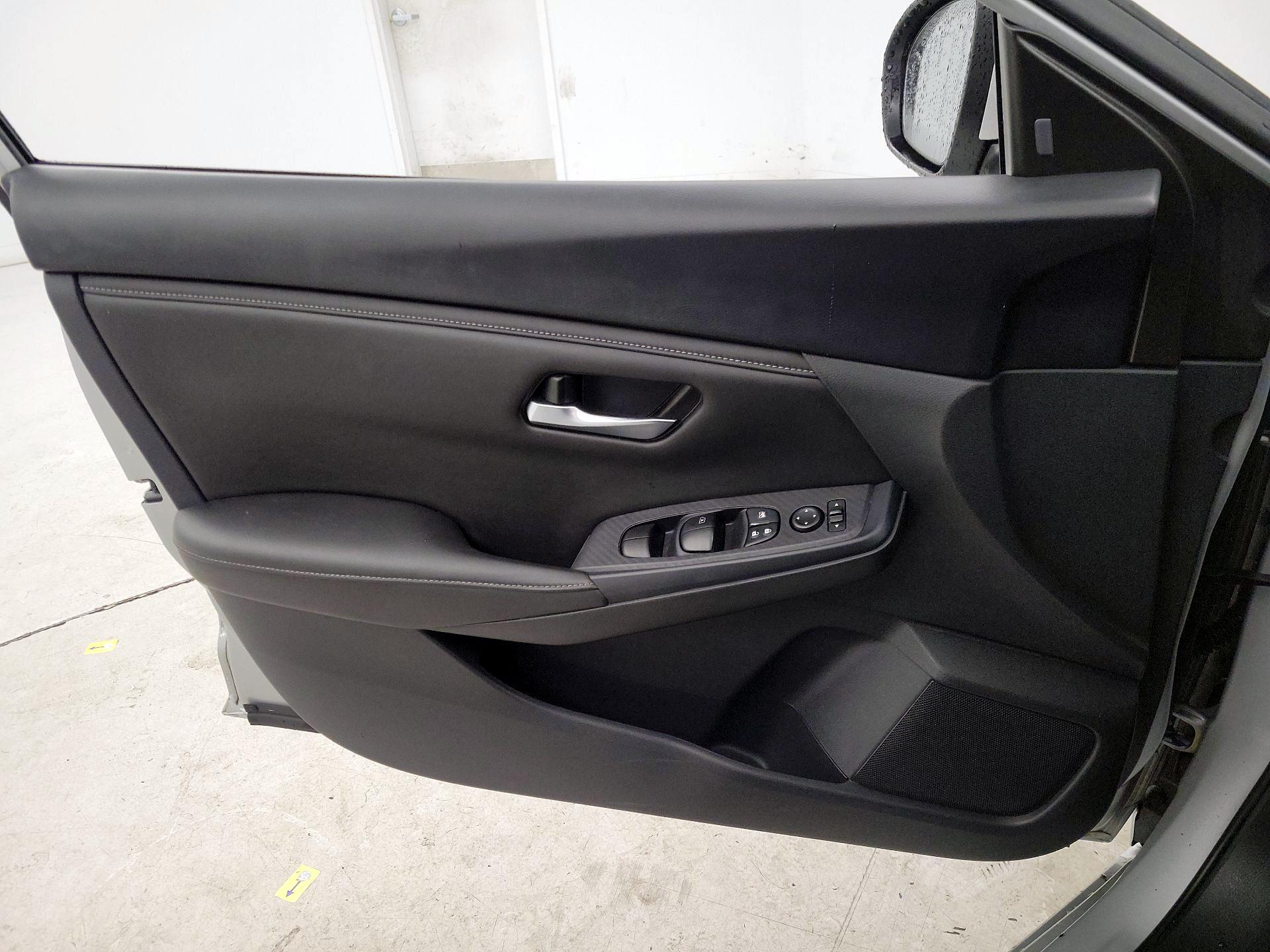 Thumbnail: 2023 Nissan Sentra - 12