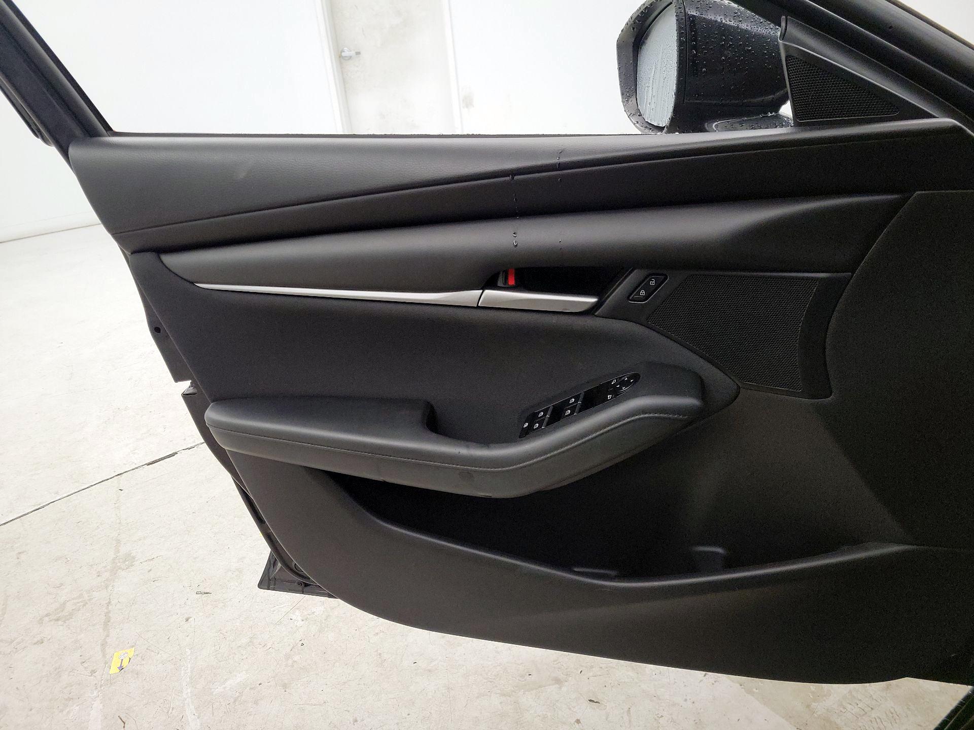 Thumbnail: 2022 Mazda Mazda3 - 12