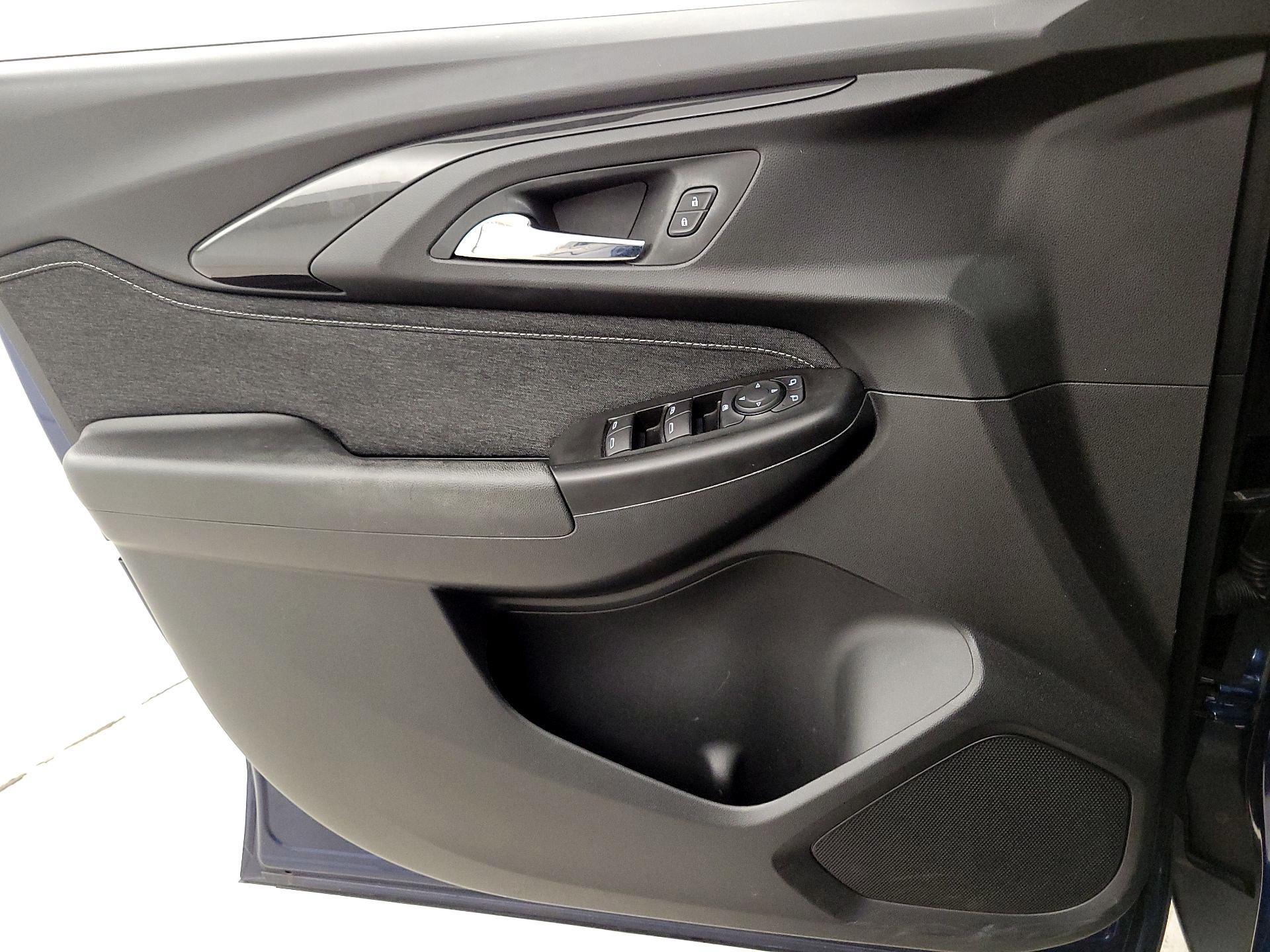 Thumbnail: 2022 Chevrolet TrailBlazer - 12