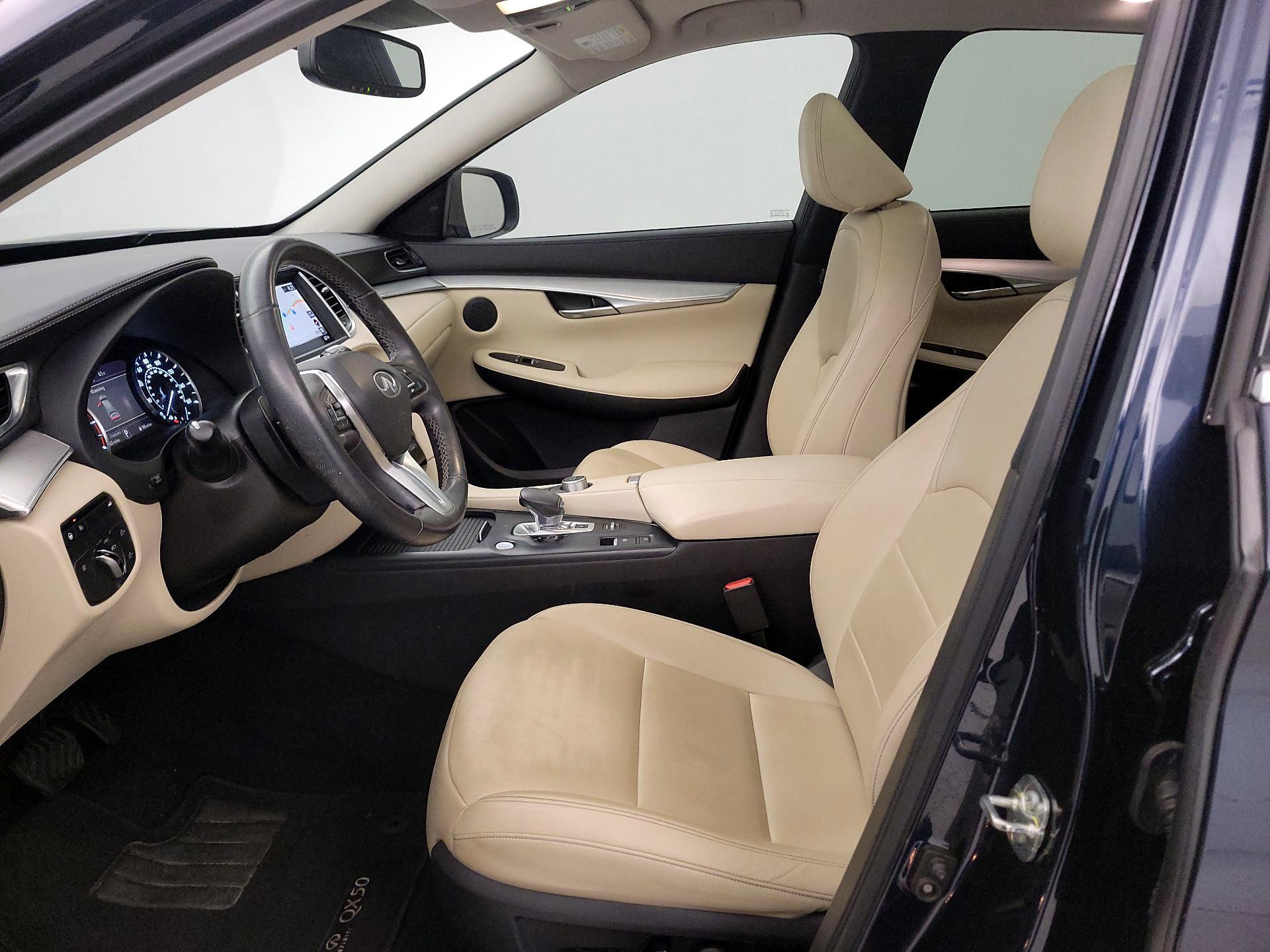 Thumbnail: 2021 INFINITI QX50 - 11