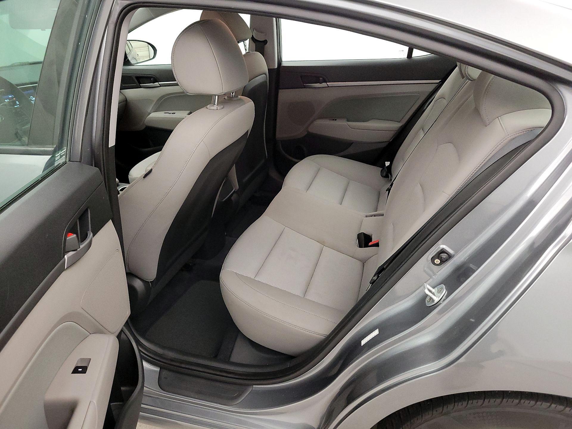 Thumbnail: 2017 Hyundai Elantra - 19