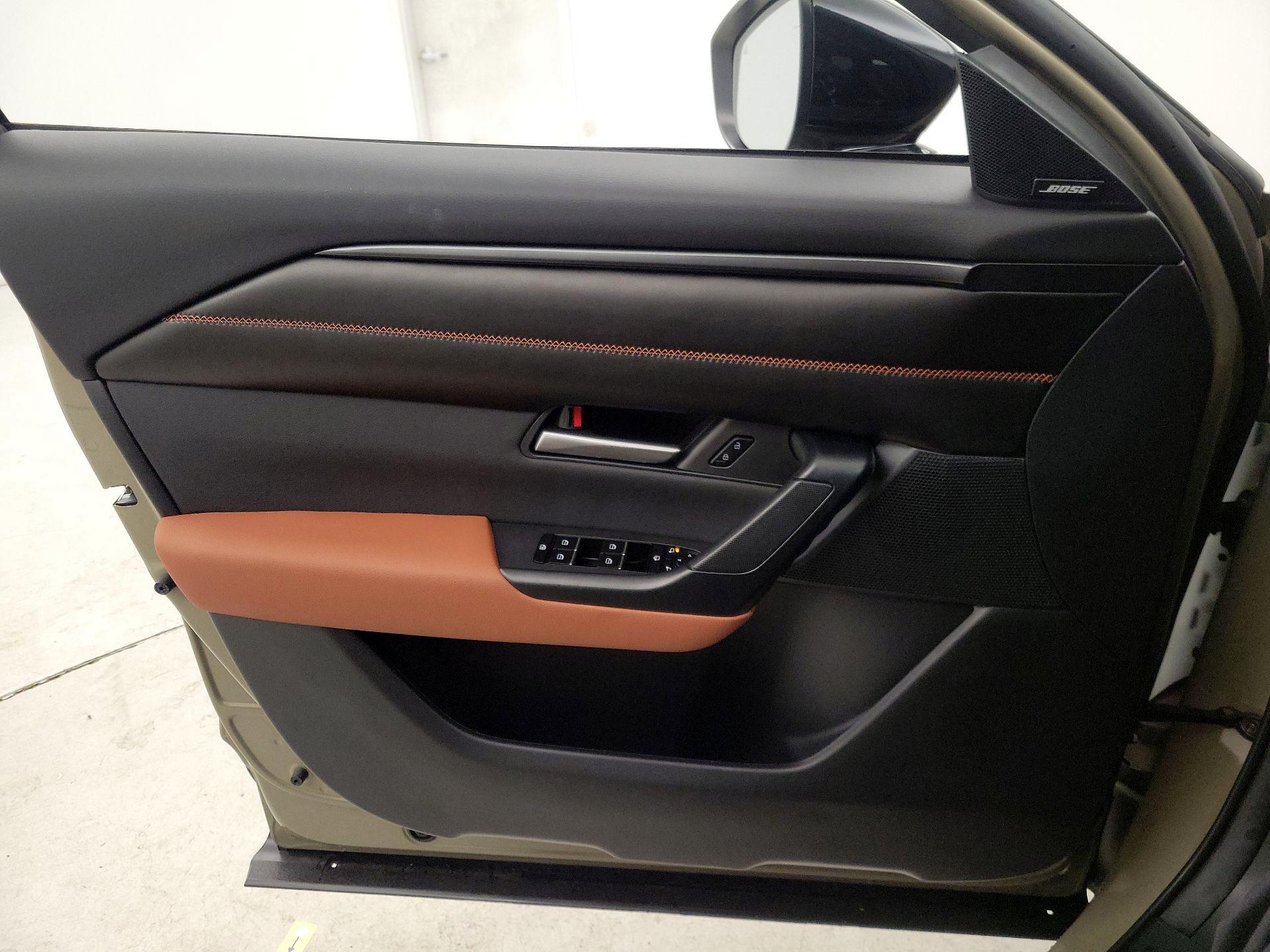 Thumbnail: 2025 Mazda CX-50 - 12