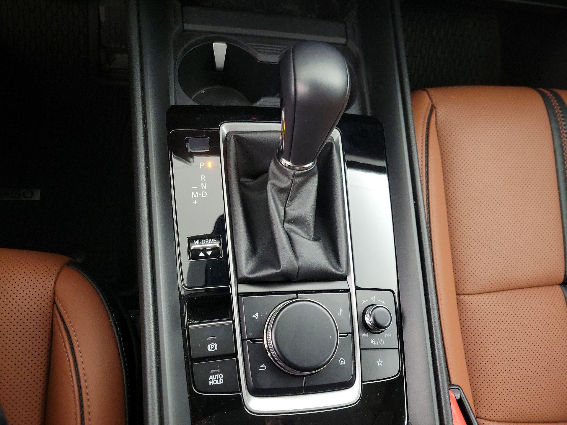 Thumbnail: 2025 Mazda CX-50 - 17