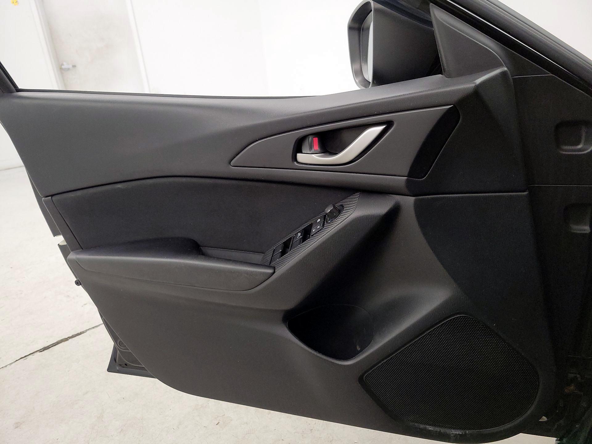 Thumbnail: 2015 Mazda Mazda3 - 12