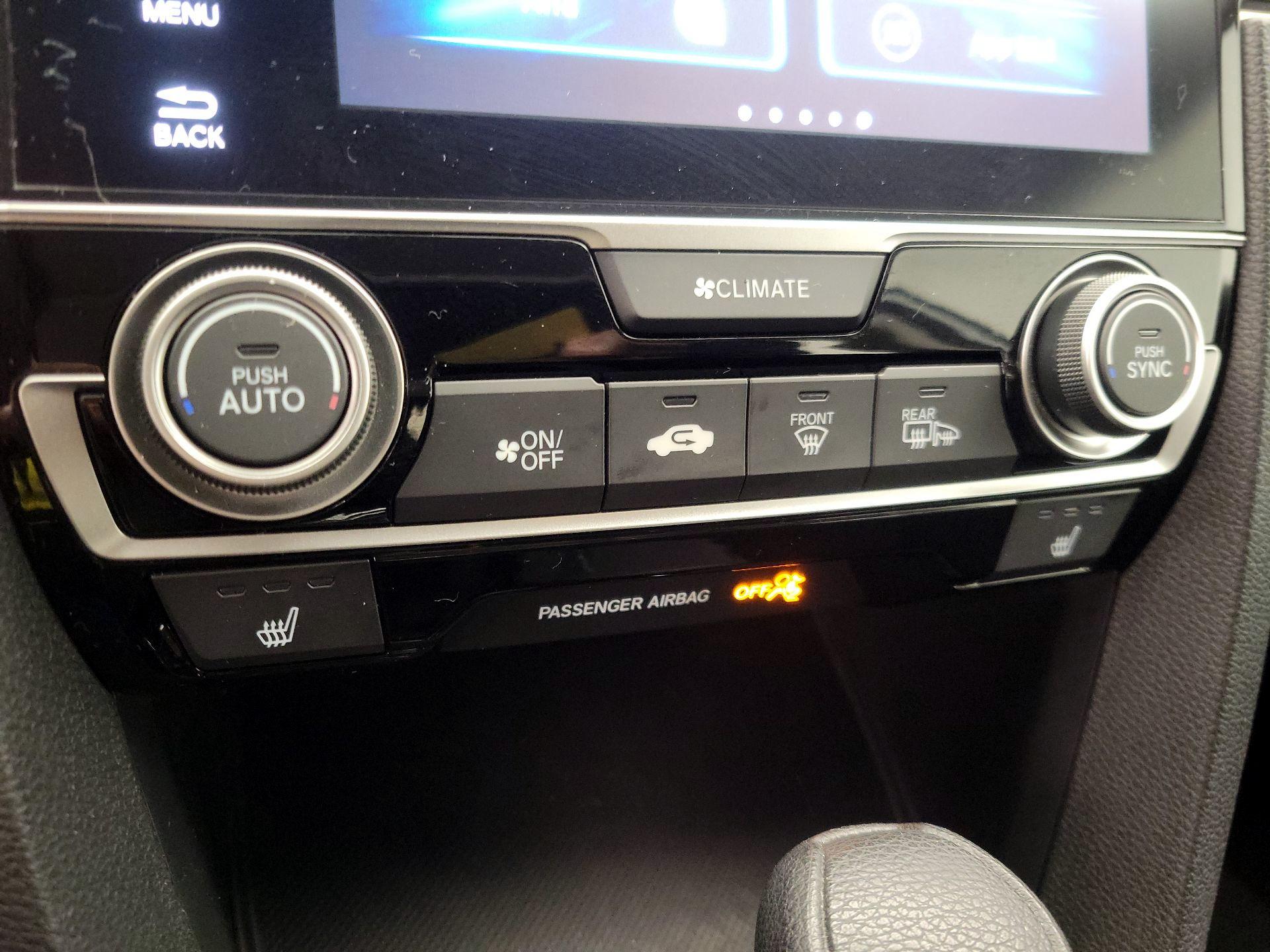 Thumbnail: 2016 Honda Civic - 16