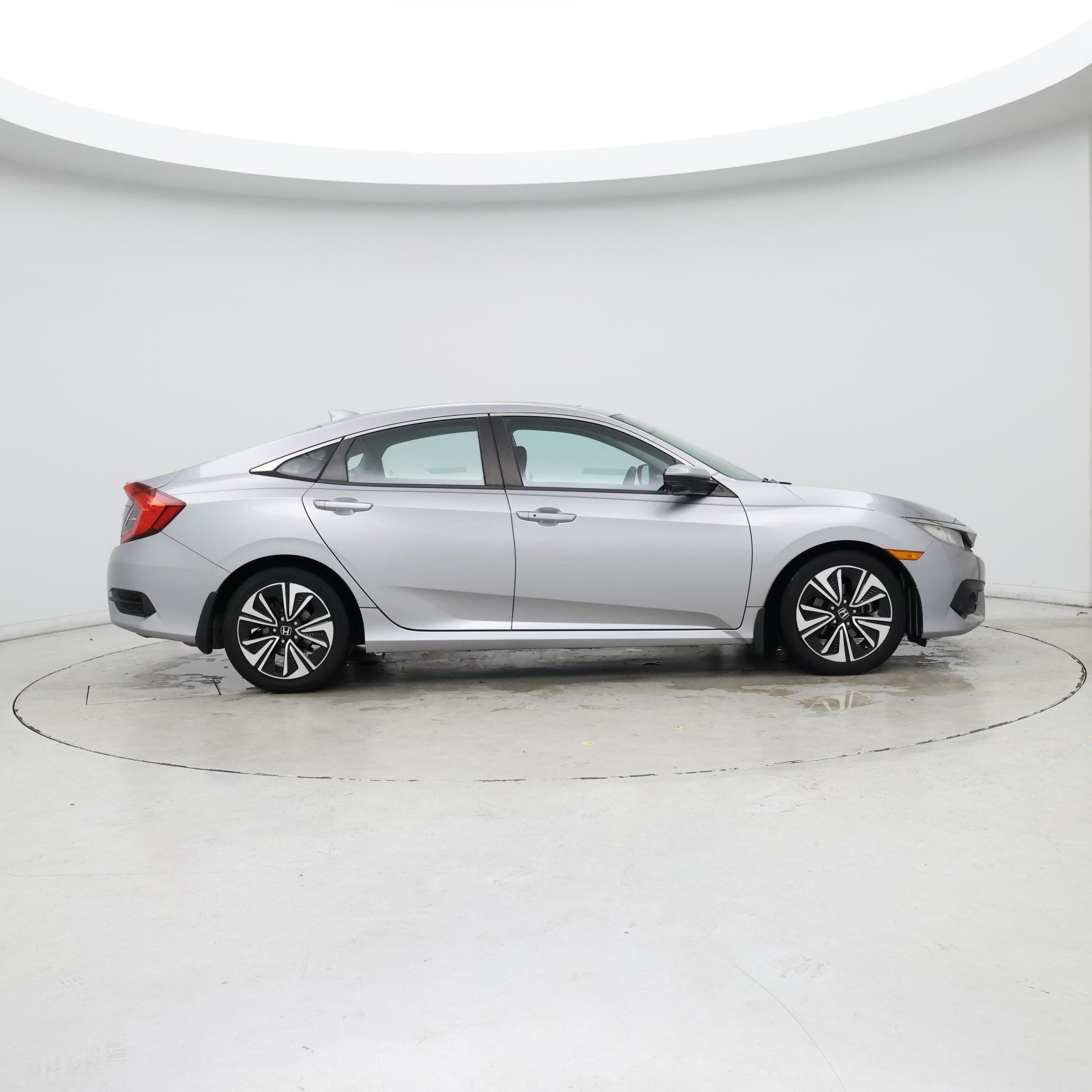 Thumbnail: 2016 Honda Civic - 7