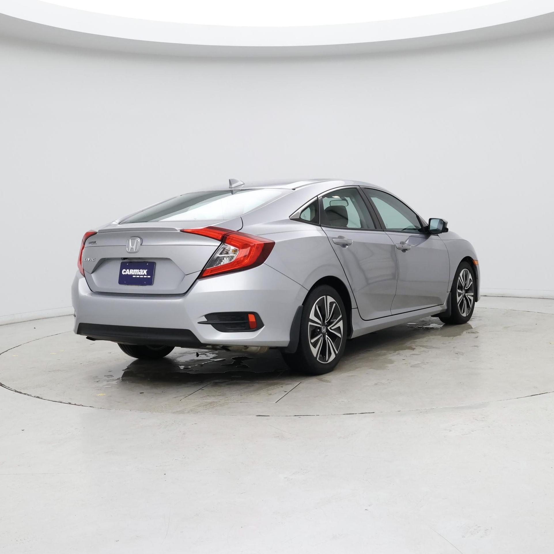 Thumbnail: 2016 Honda Civic - 8